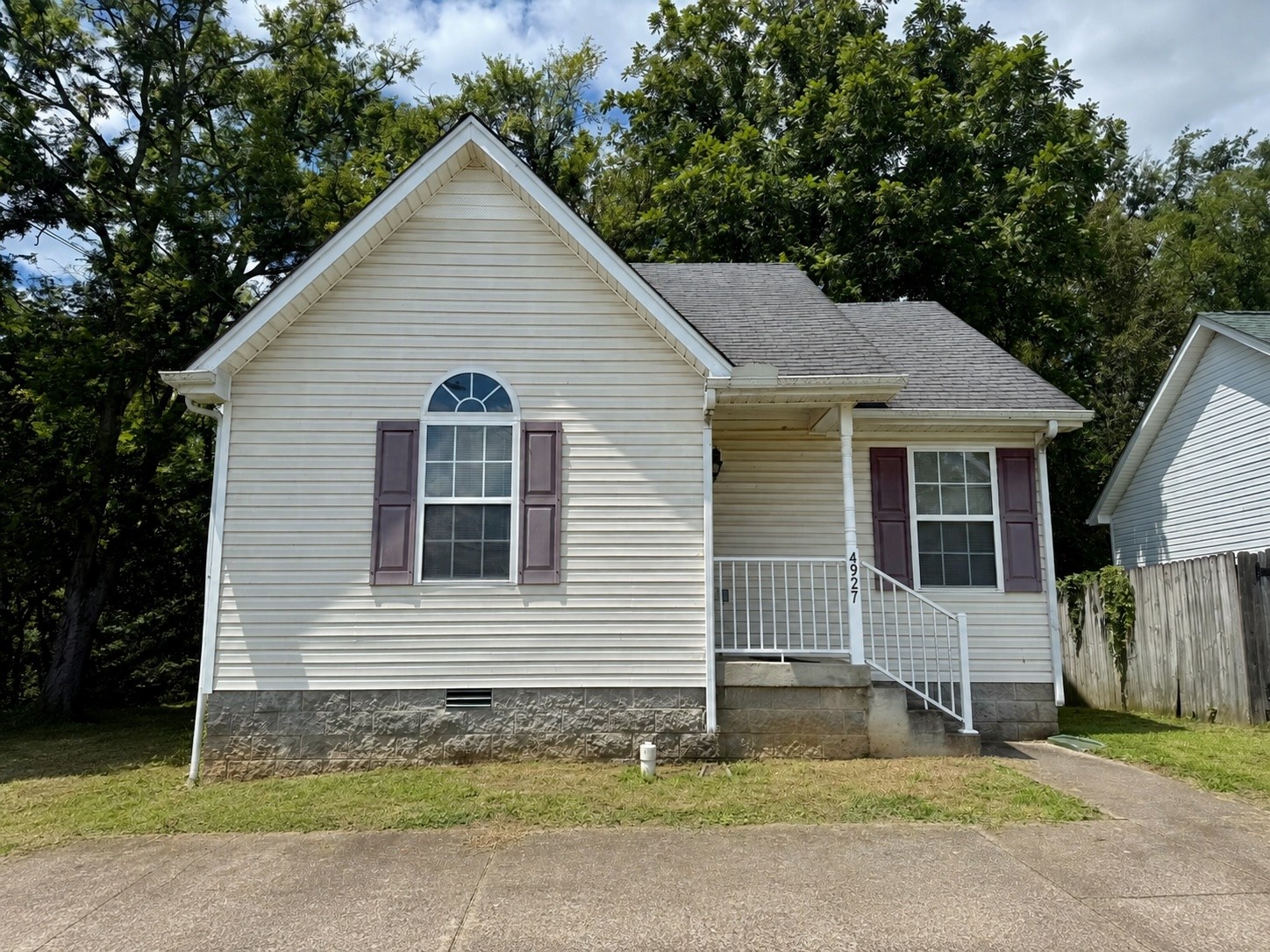 4927 Camborne Cir, Murfreesboro, TN 37129