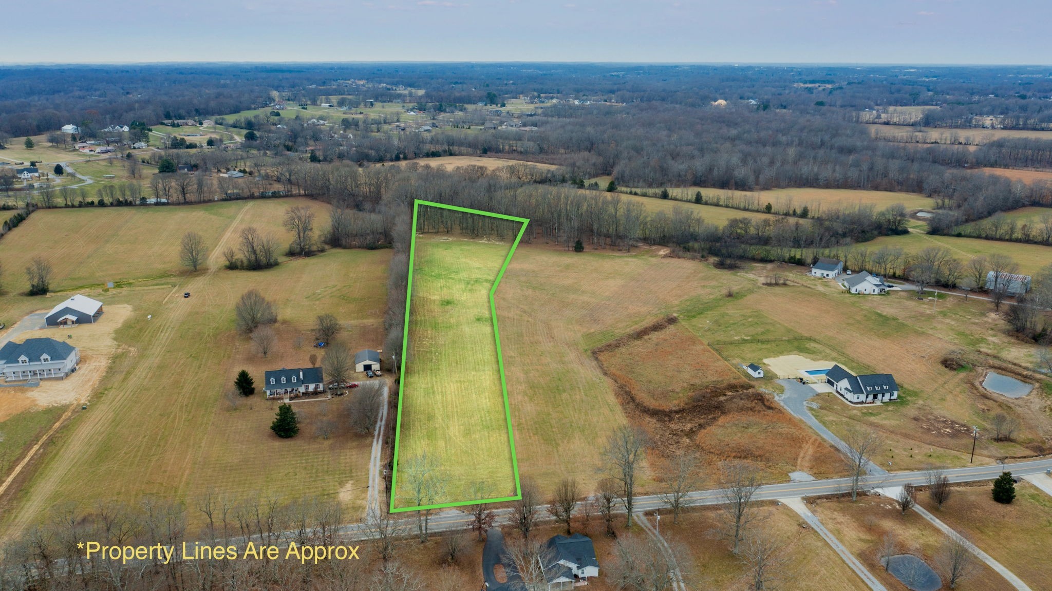3017 Highway 25, Cottontown, TN 37048