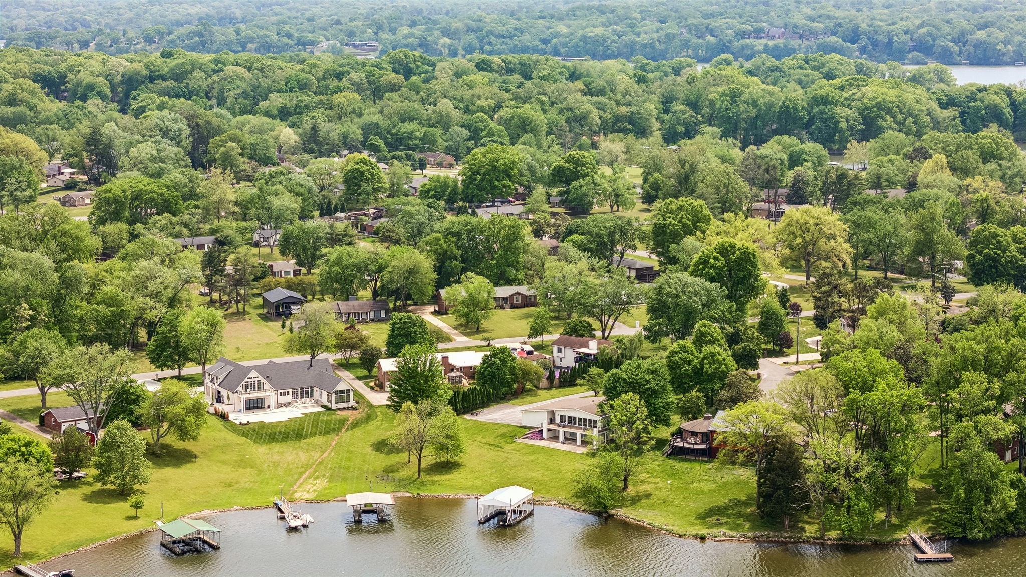 281 Lake Terrace Dr, Hendersonville, TN 37075