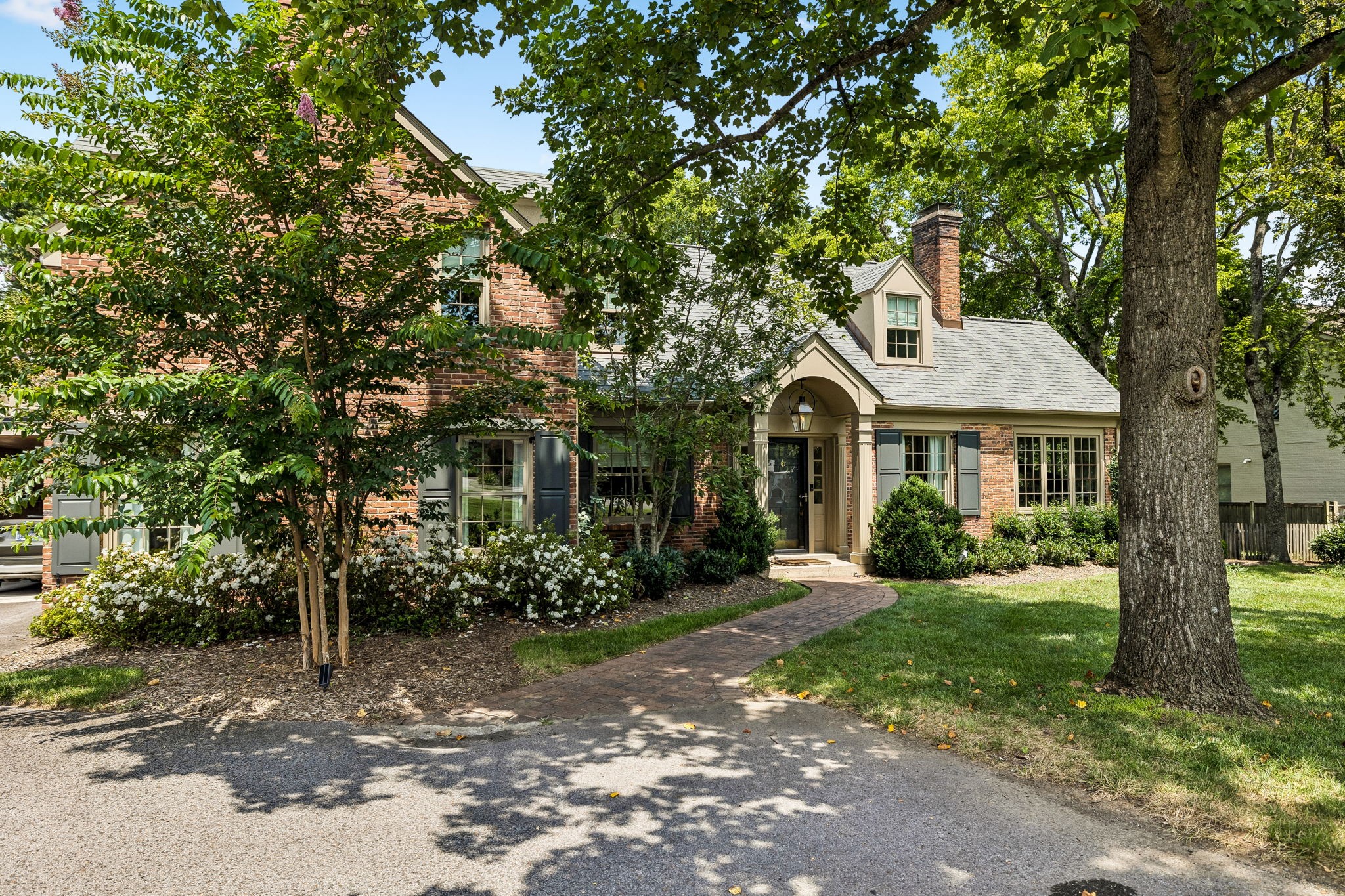 2004 Overhill Dr, Nashville, TN 37215