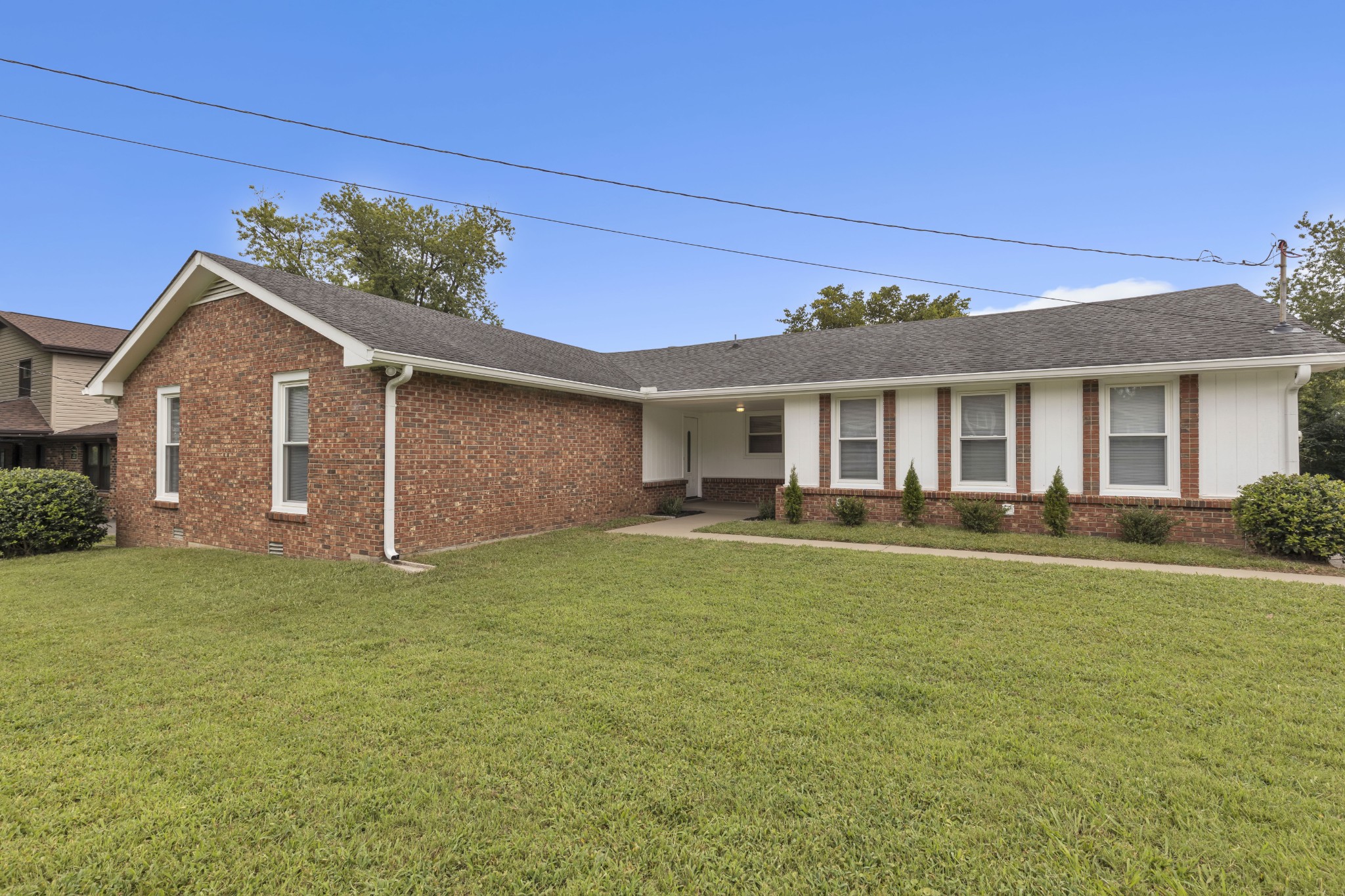 625 Dutchmans Dr, Hermitage, TN 37076