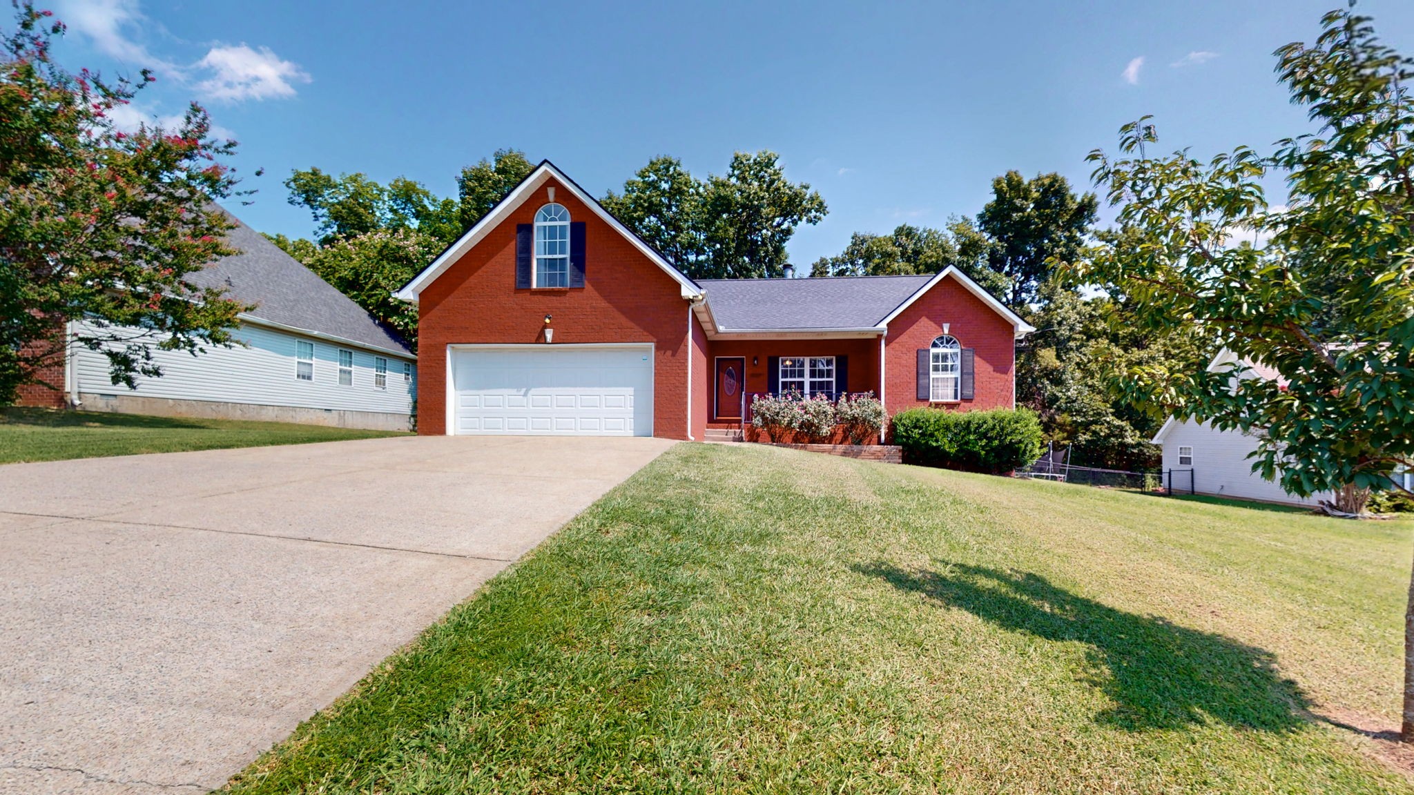 2310 Discovery Ct, La Vergne, TN 37086