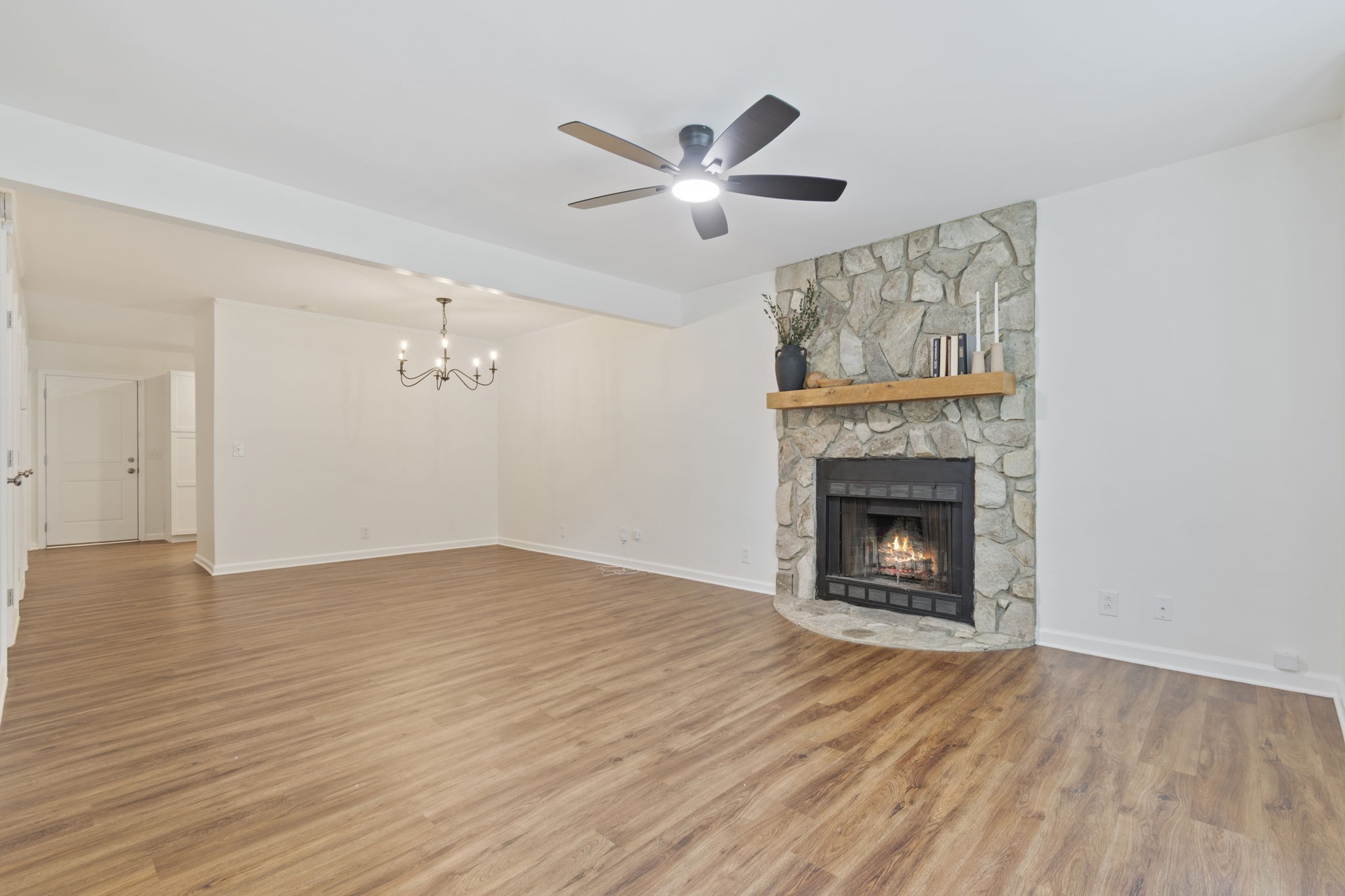 570 Holt Valley Rd, Nashville, TN 37221