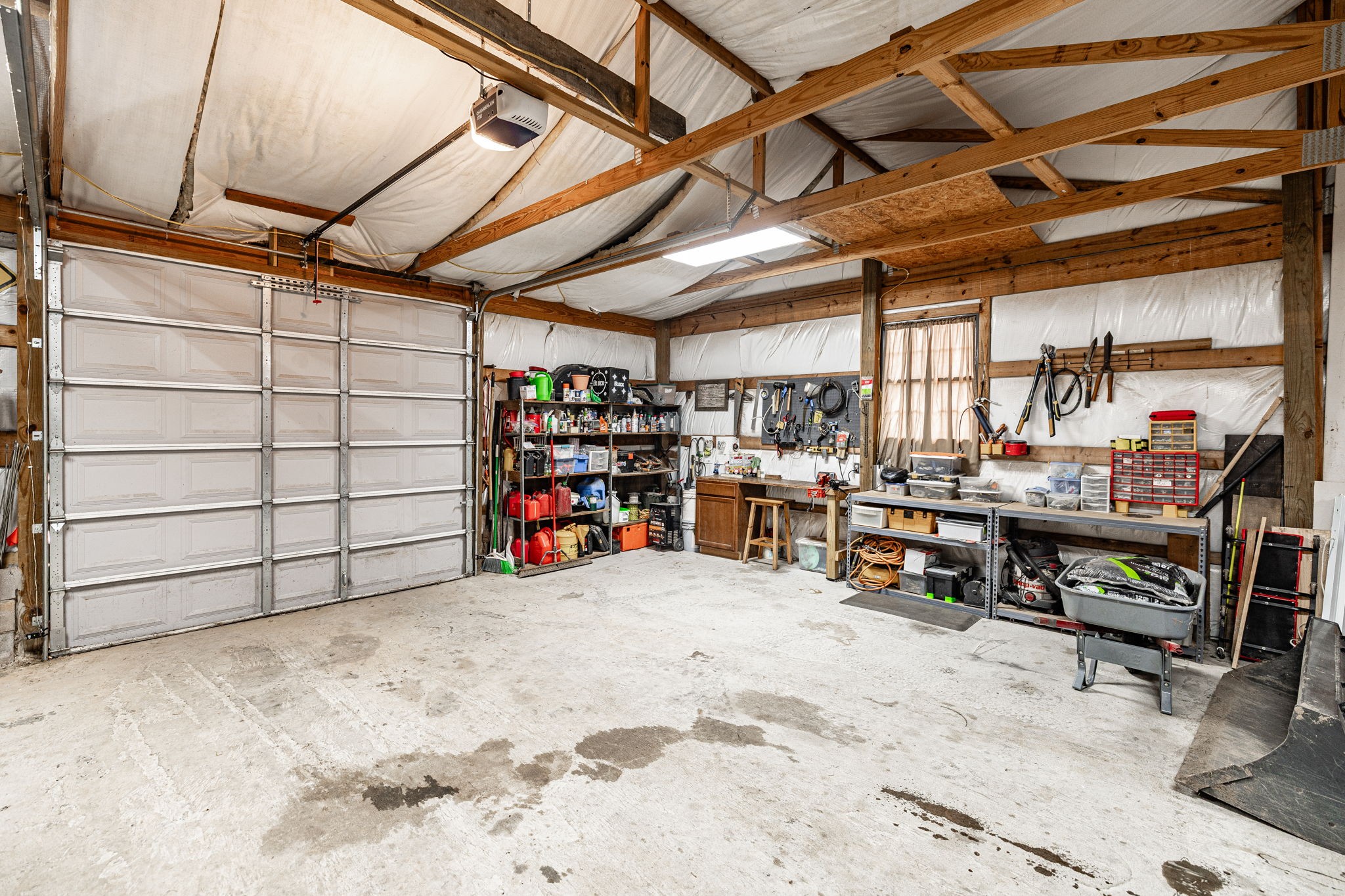 2313 Little Bartons Creek Rd, Cumberland Furnace, TN 37051