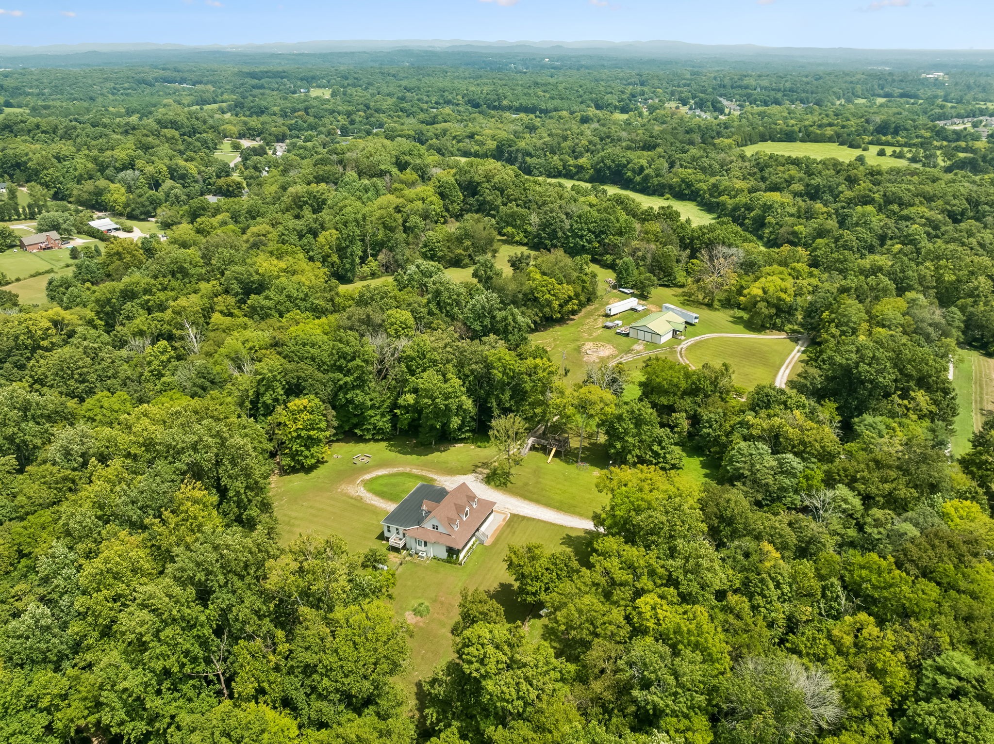 2300 Lee Rd, Spring Hill, TN 37174