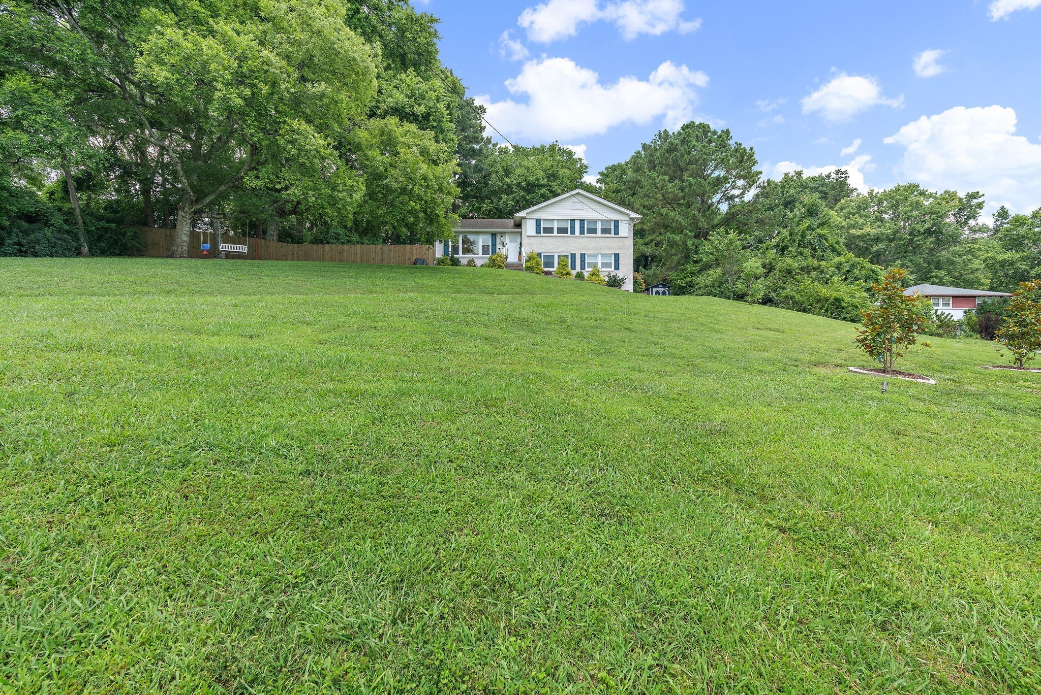 5028 Briarwood Dr, Nashville, TN 37211