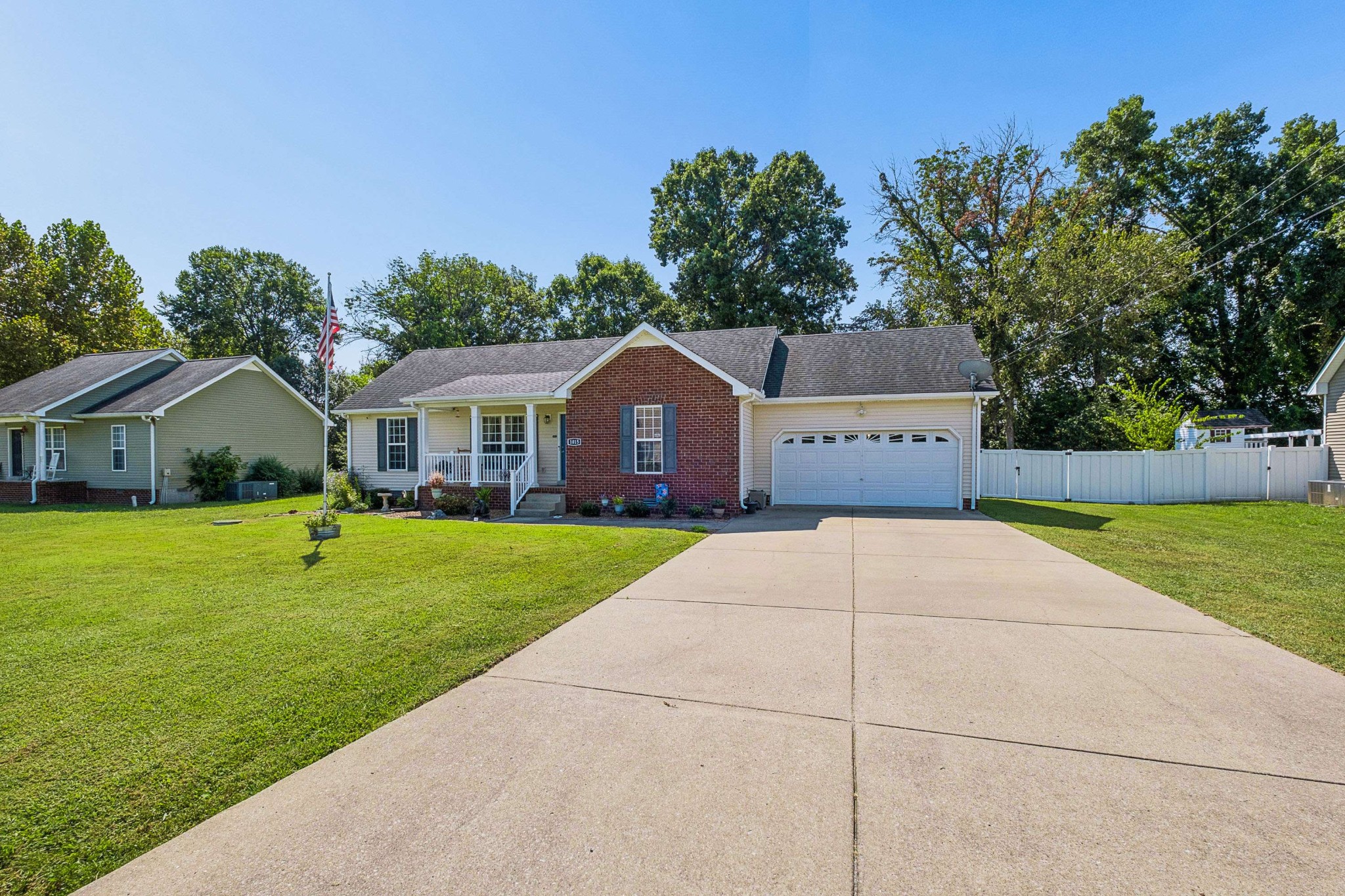 1015 Stepping Stone St, Christiana, TN 37037