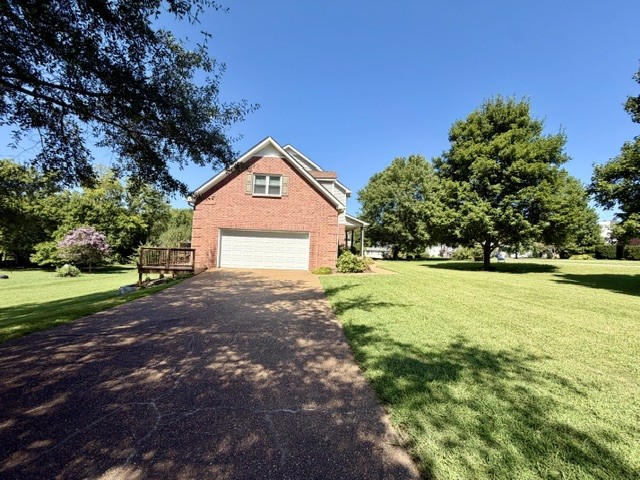 2801 Curacao Ln, Thompsons Station, TN 37179