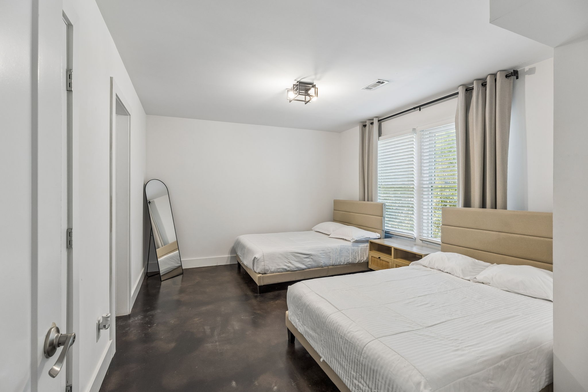 3802 Hutson Ave #E, Nashville, TN 37216