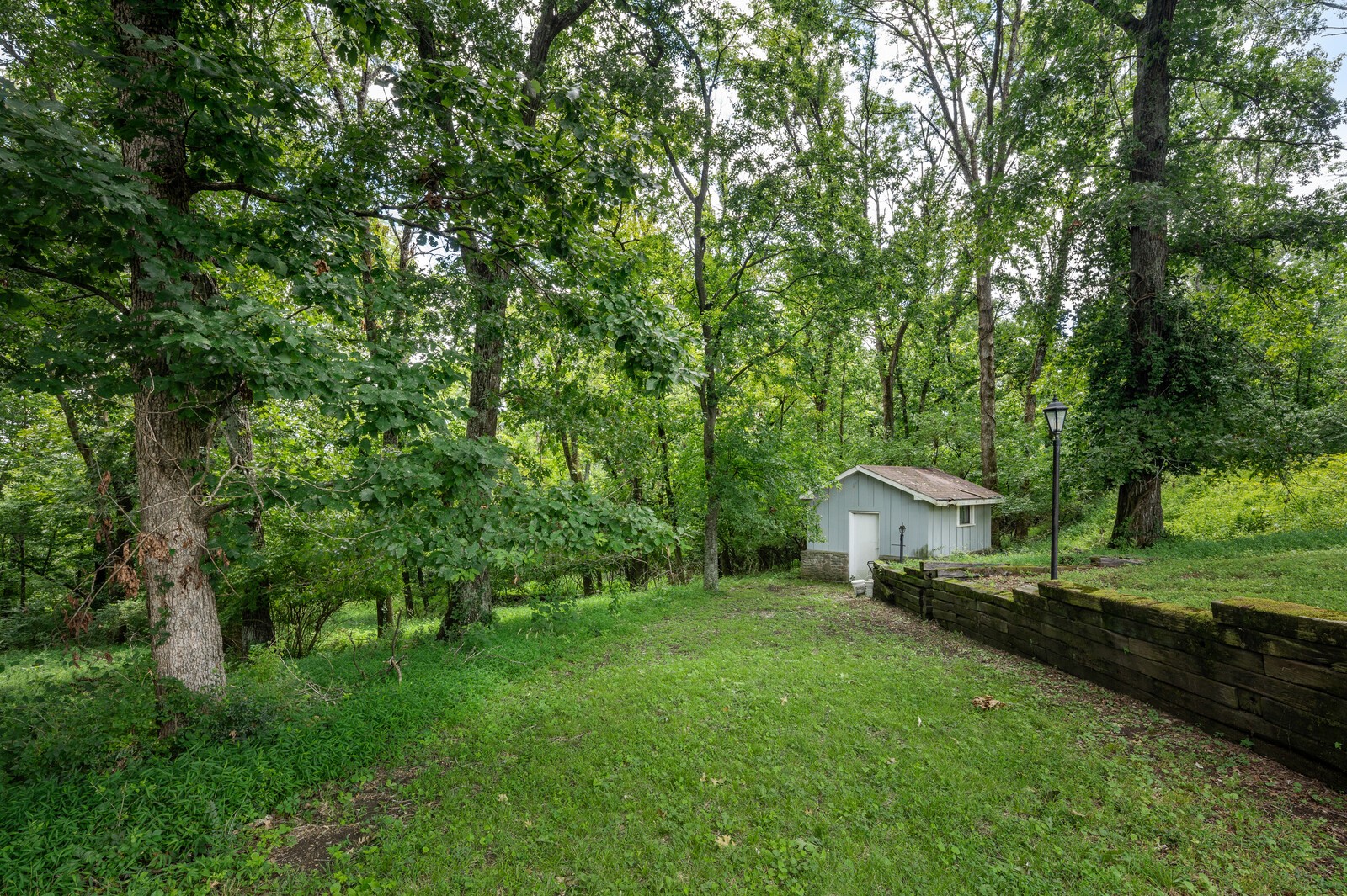 100 Pineywood Acres Dr, Madison, TN 37115
