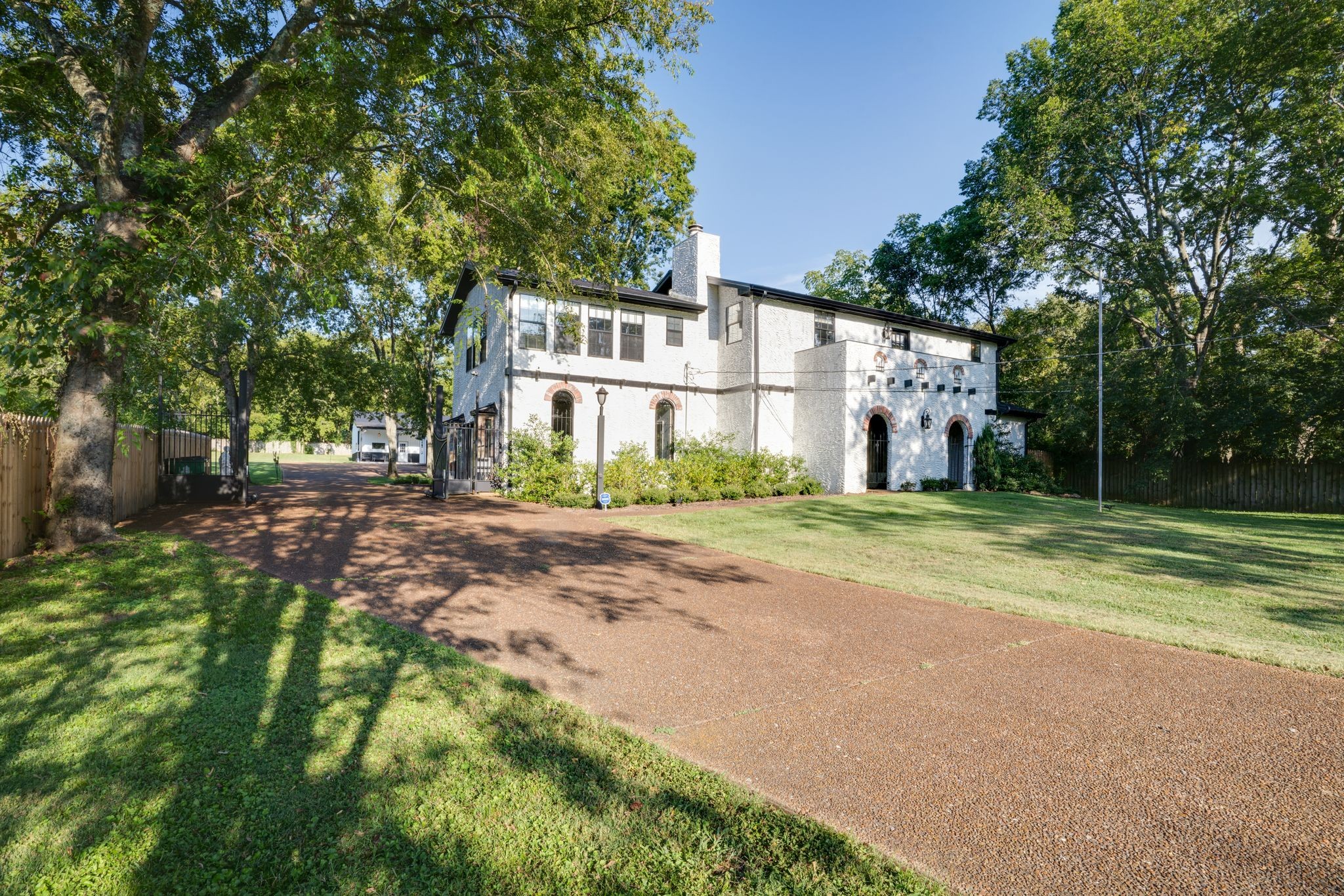 1200 Pierce Rd, Madison, TN 37115