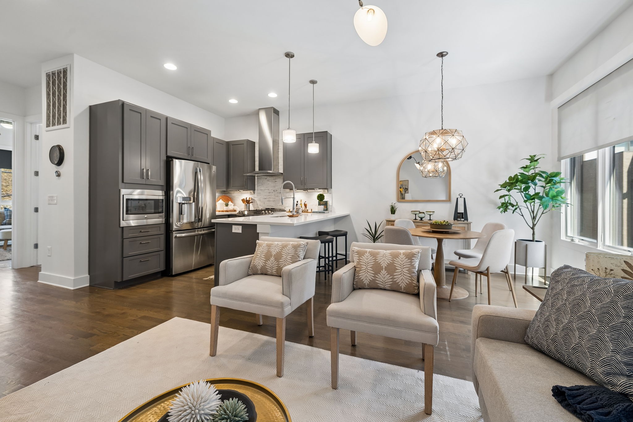 719 Bradford Ave, Nashville, TN 37204