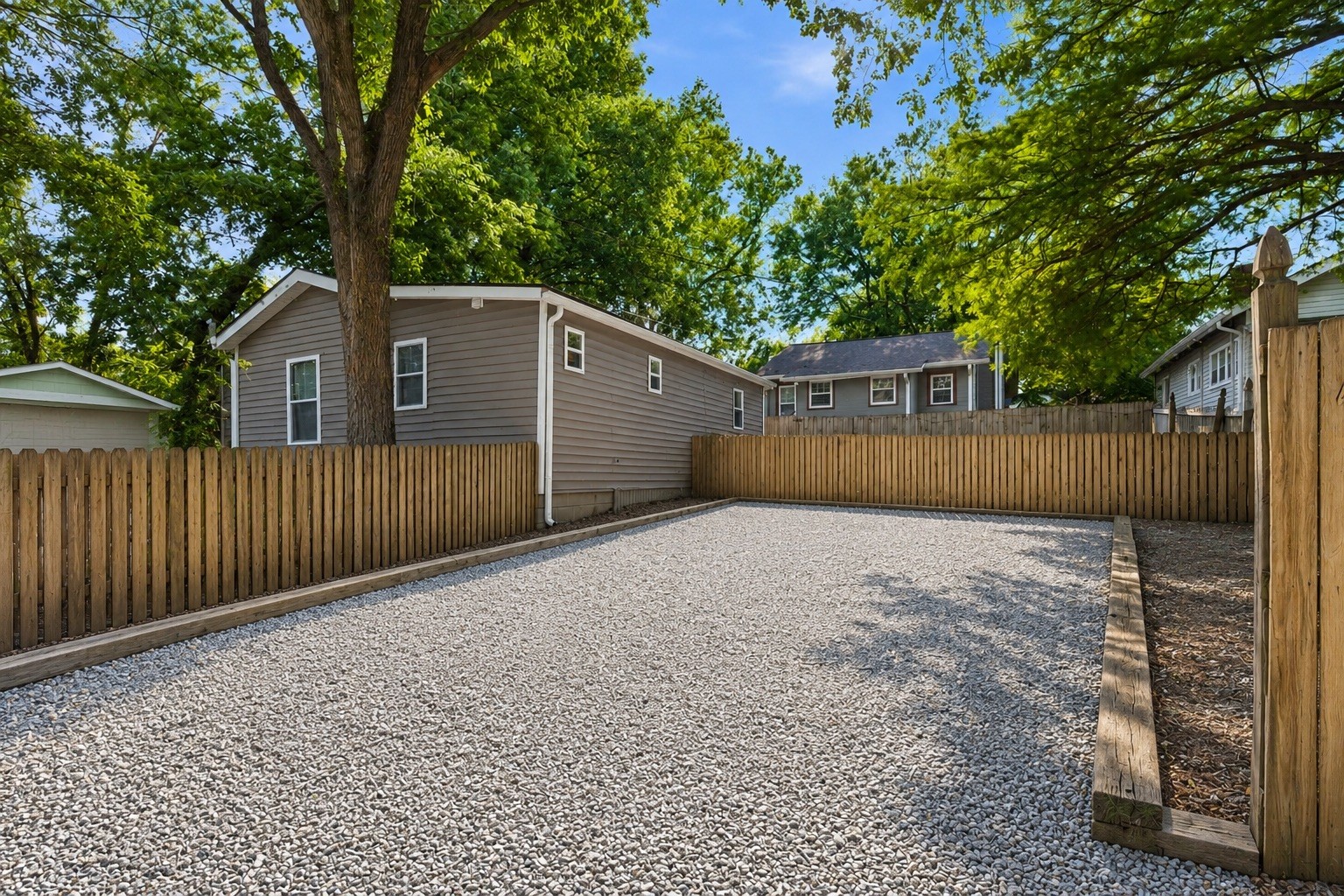 413 Lockland Dr, Nashville, TN 37206