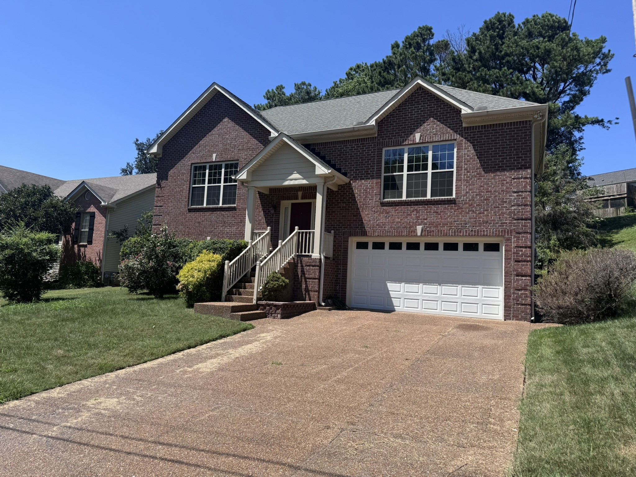 2157 Strombury Dr, Hermitage, TN 37076