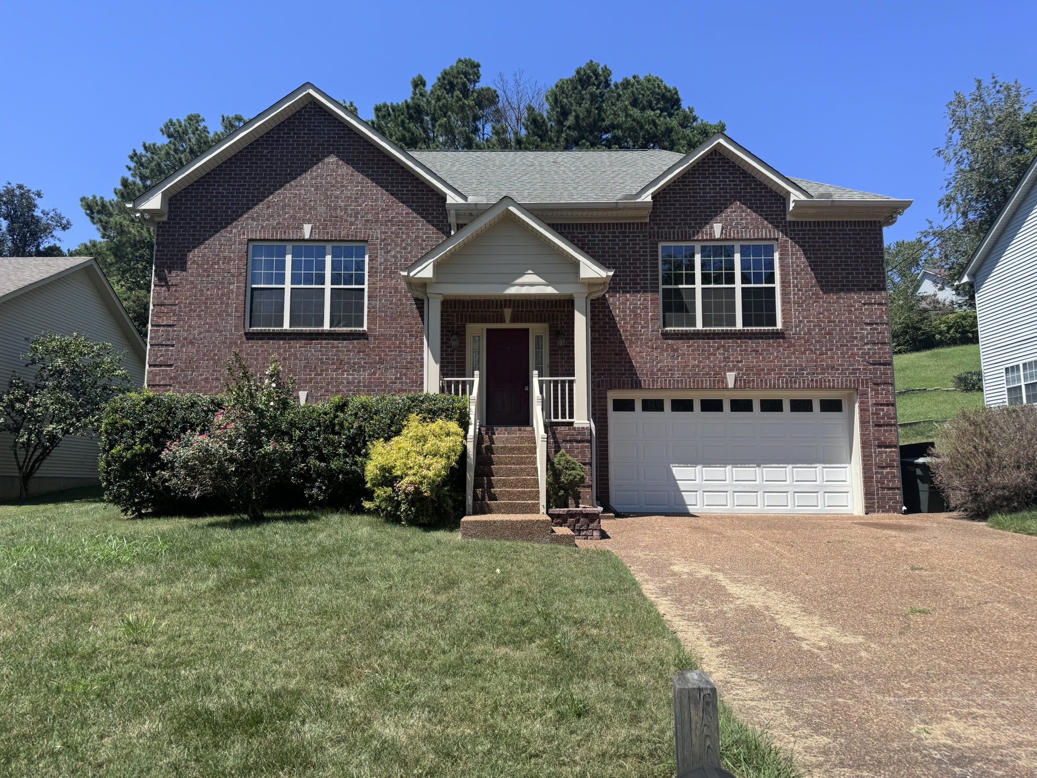 2157 Strombury Dr, Hermitage, TN 37076