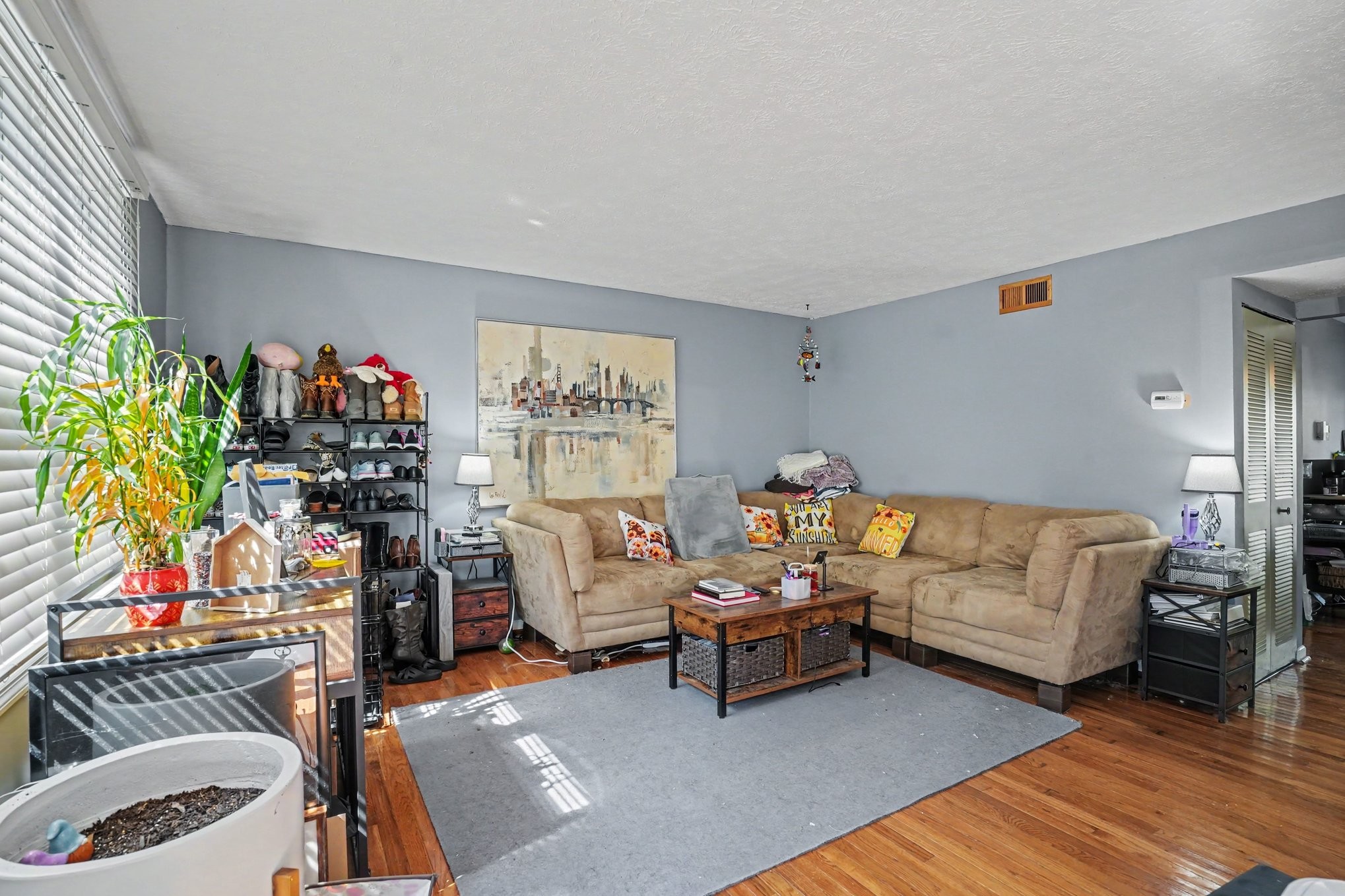 129 Five Oaks Dr, Nashville, TN 37217