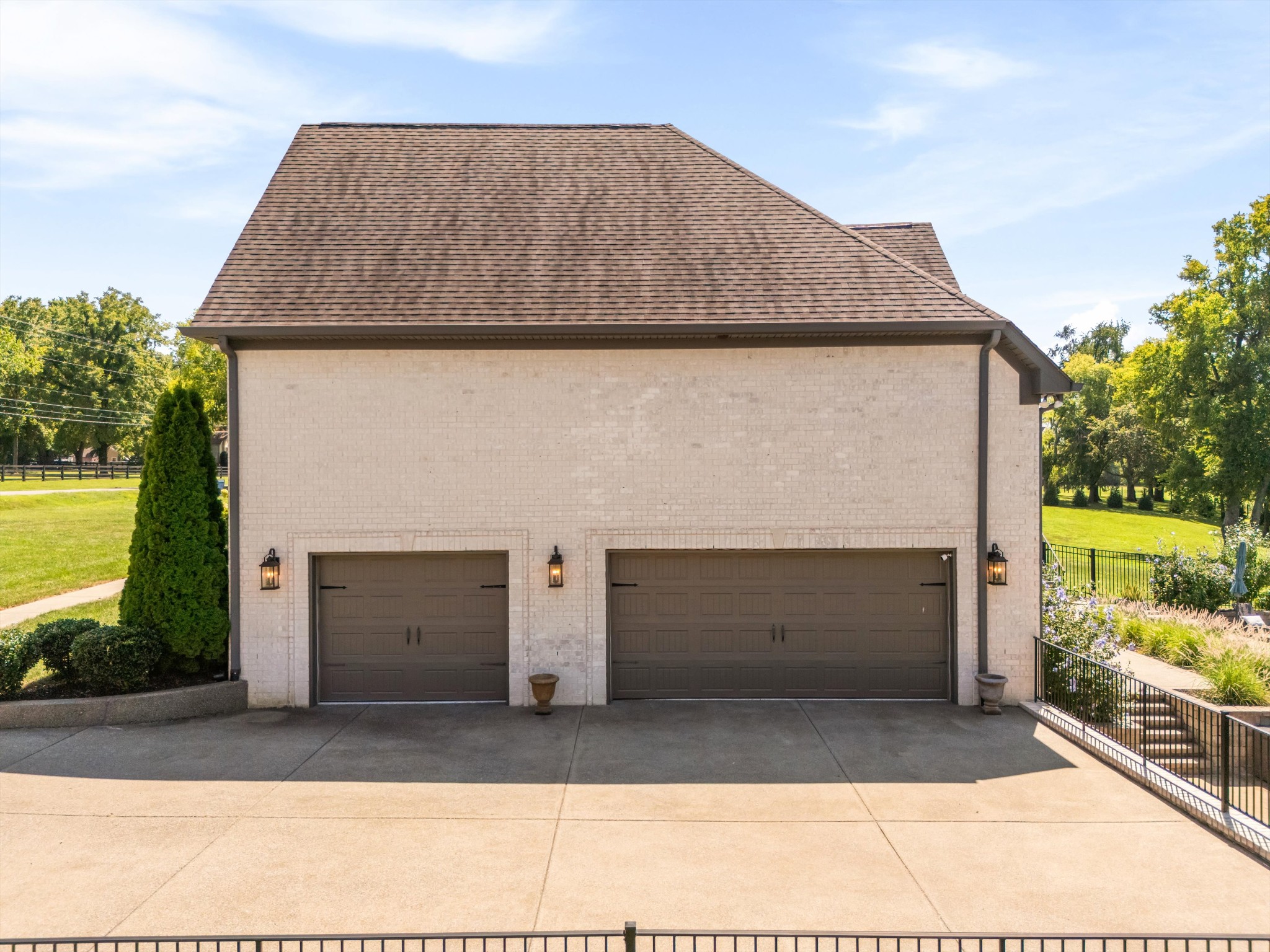 868 Douglas Bend Rd, Gallatin, TN 37066