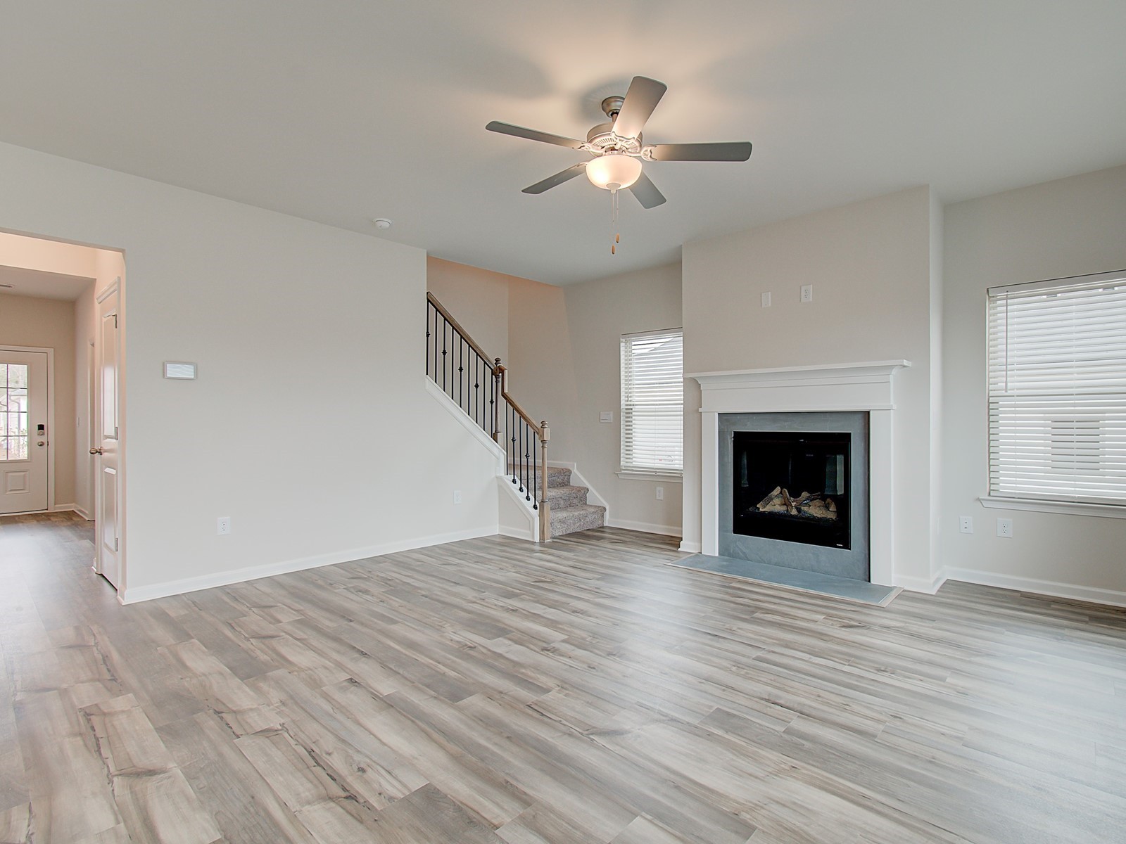 3722 Wiregrass Ct, Rockvale, TN 37153