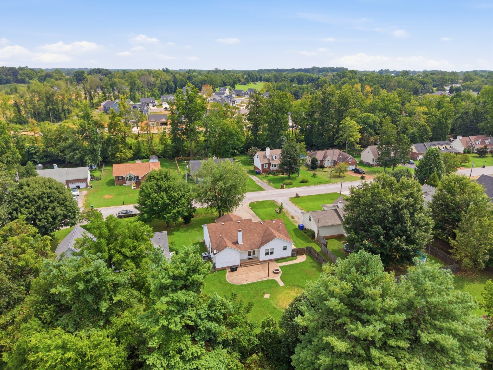 209 Beechbrook Ct, White House, TN 37188