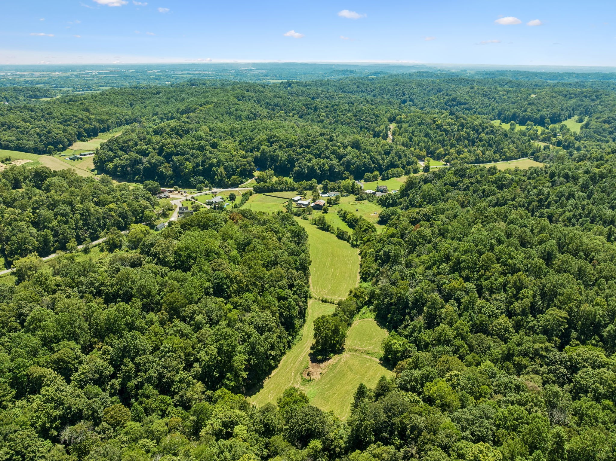 3025 Knob Creek Rd, Columbia, TN 38401