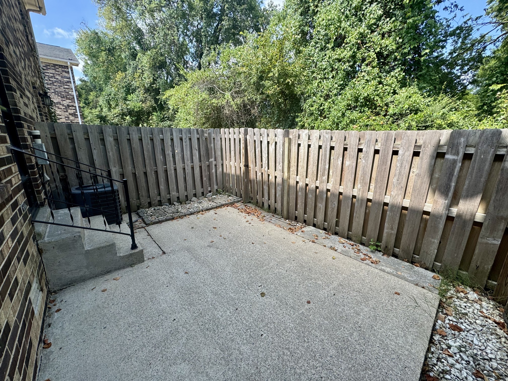 169 Edgewood Dr, Hendersonville, TN 37075