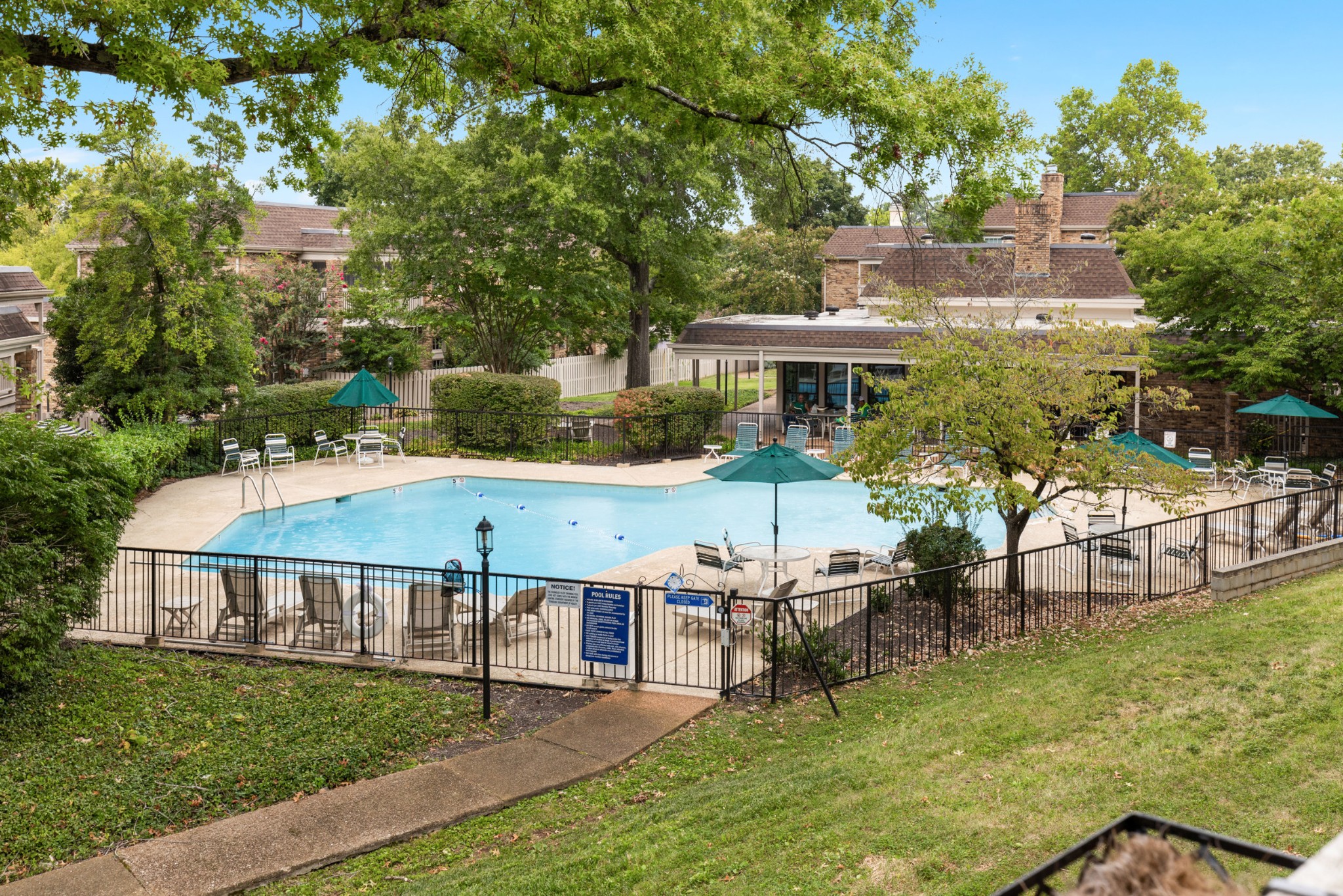401 Bowling Ave #17, Nashville, TN 37205