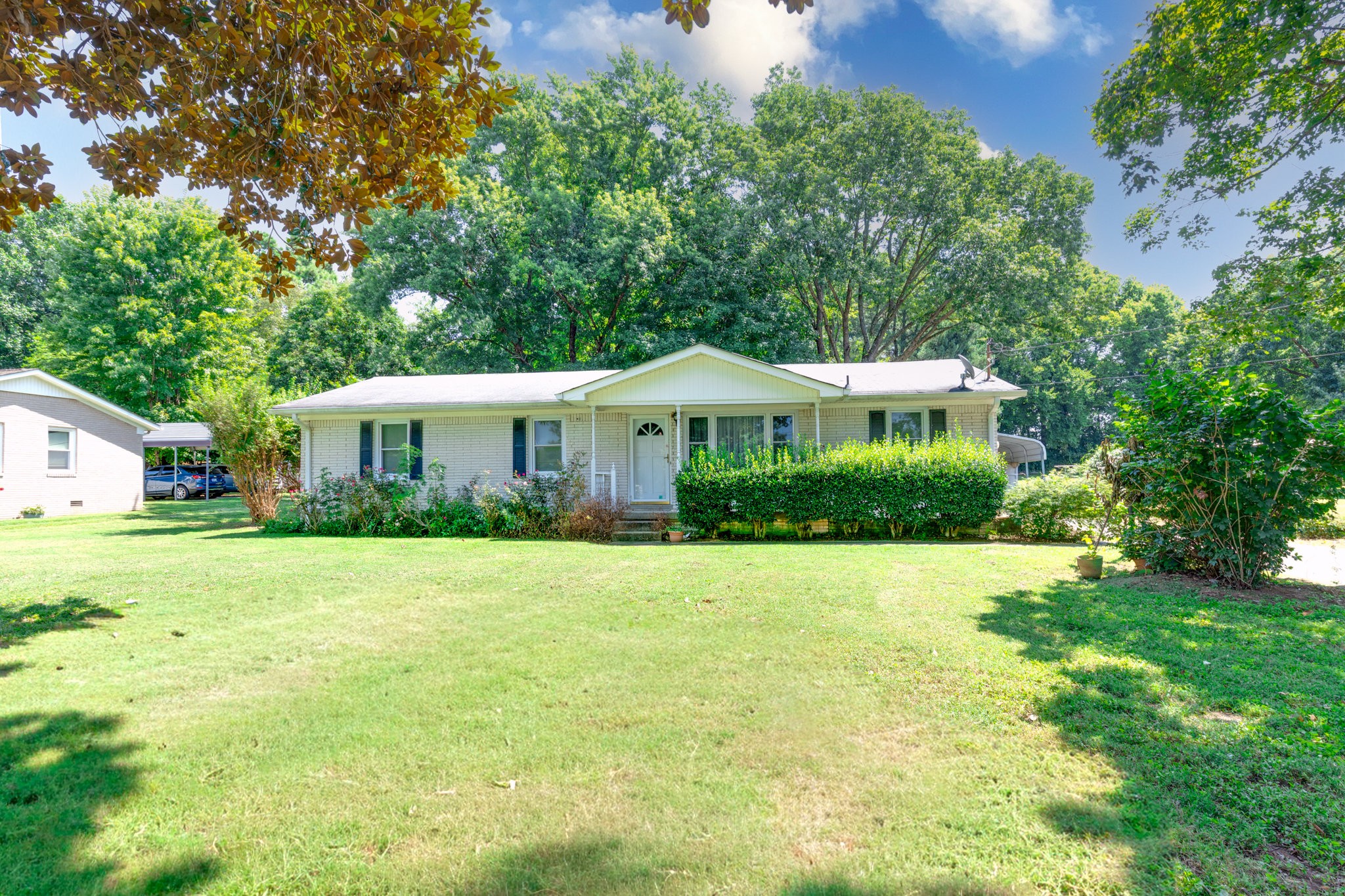 2555 Zion Rd, Columbia, TN 38401