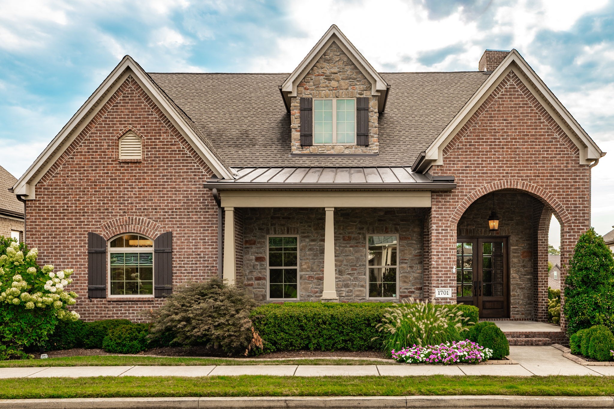 1701 Noah Ln, Gallatin, TN 37066