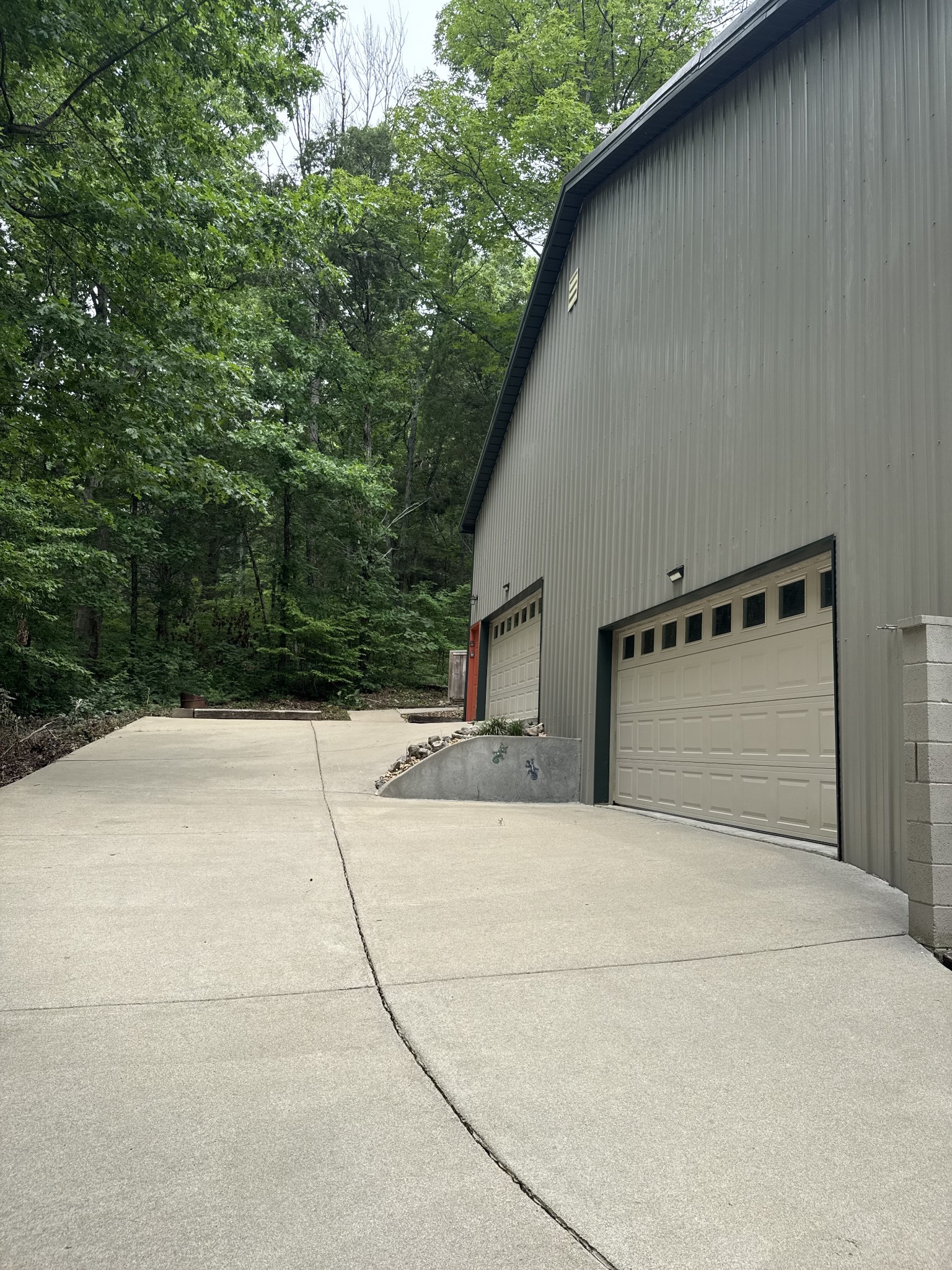 527 Hickory Ridge Rd, Gallatin, TN 37066