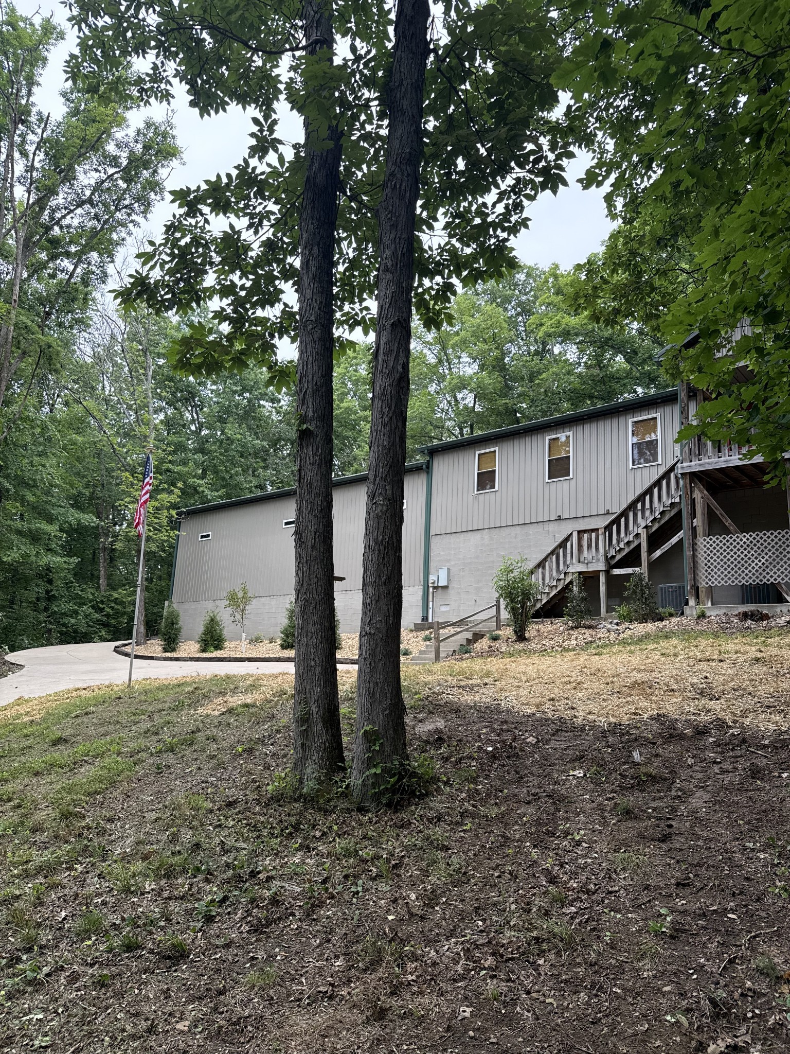 527 Hickory Ridge Rd, Gallatin, TN 37066