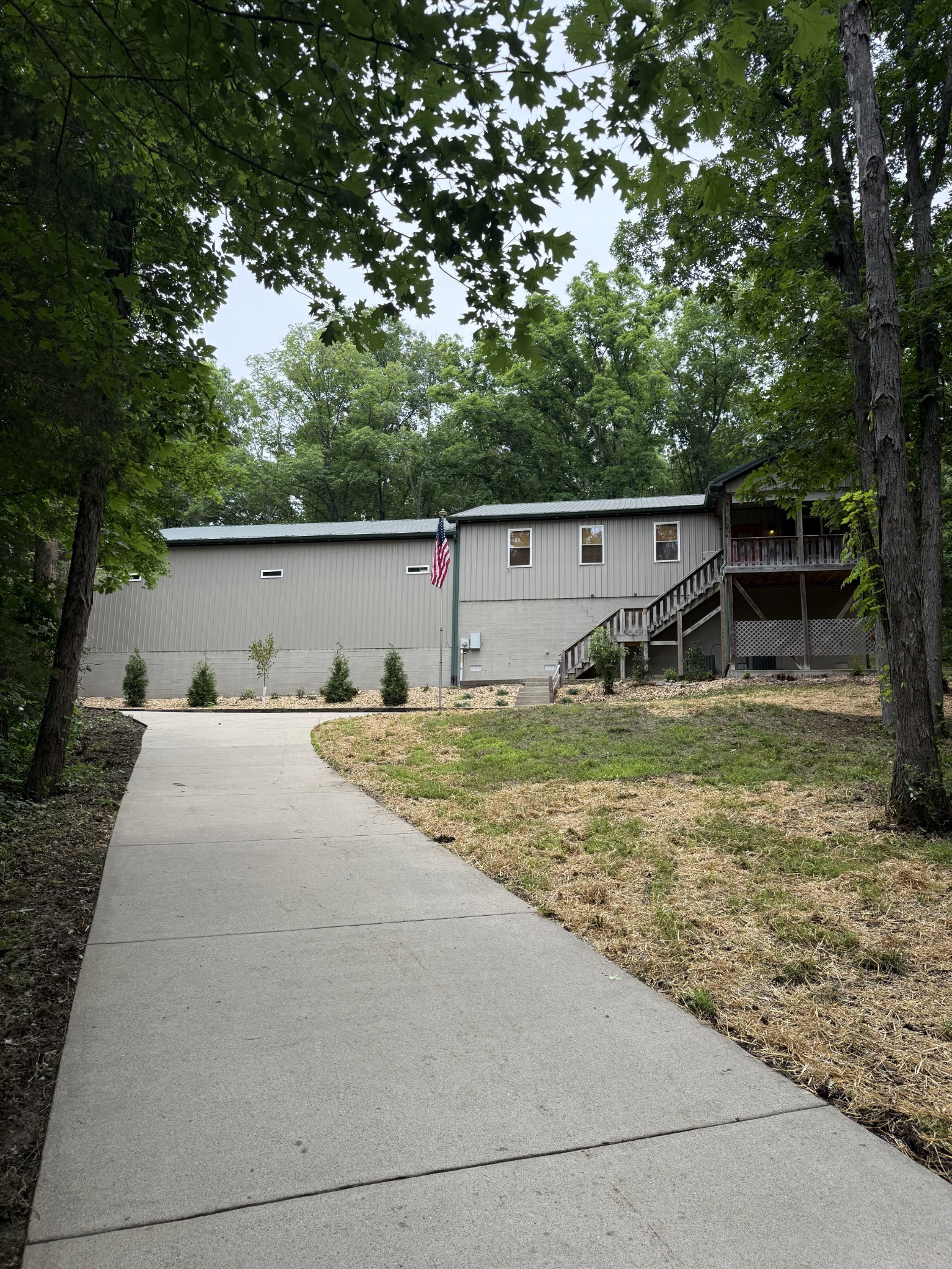 527 Hickory Ridge Rd, Gallatin, TN 37066