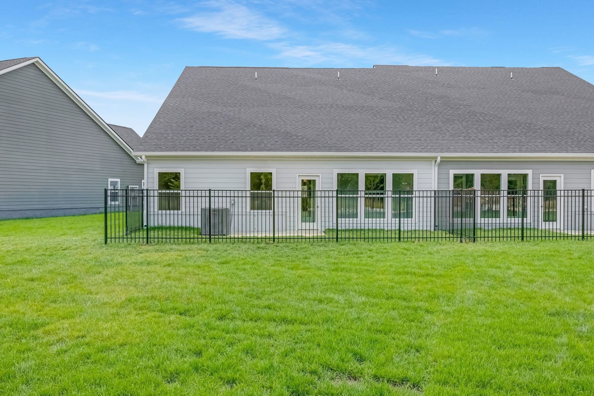 2013 Grace Johns Cir, Murfreesboro, TN 37128