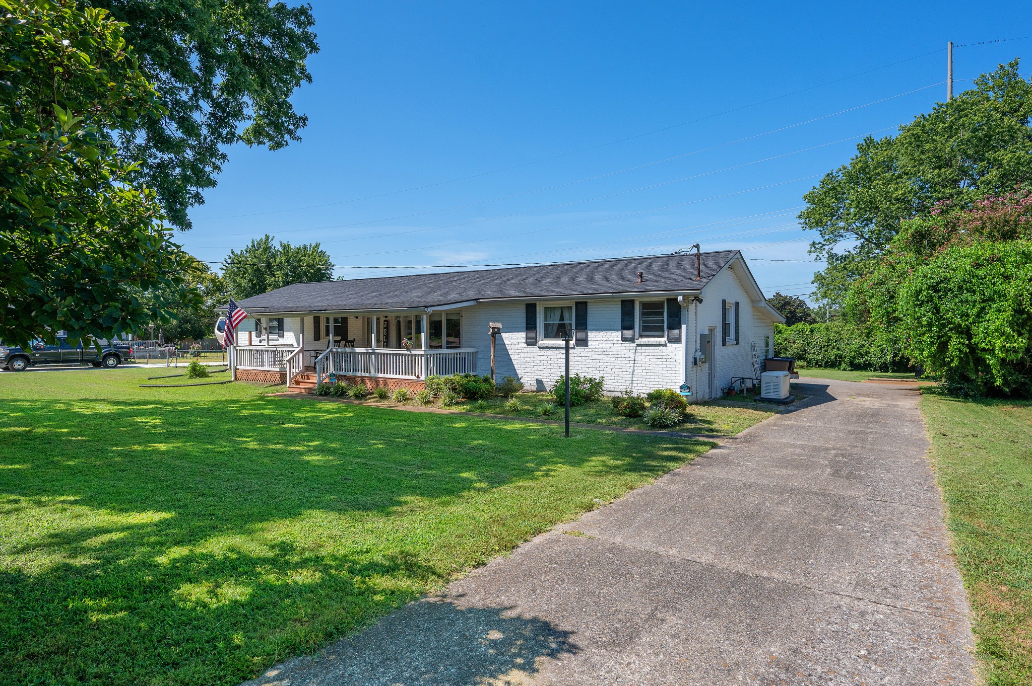 2225 Cabin Hill Rd, Nashville, TN 37214