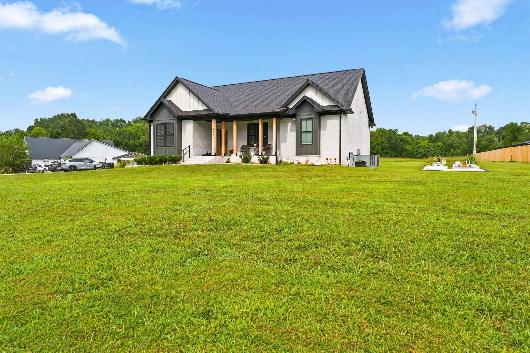 1006 Clifton Valley Rd, Dickson, TN 37055