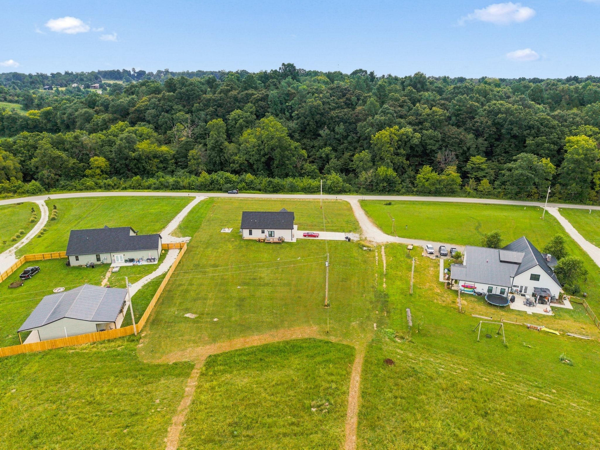 1006 Clifton Valley Rd, Dickson, TN 37055