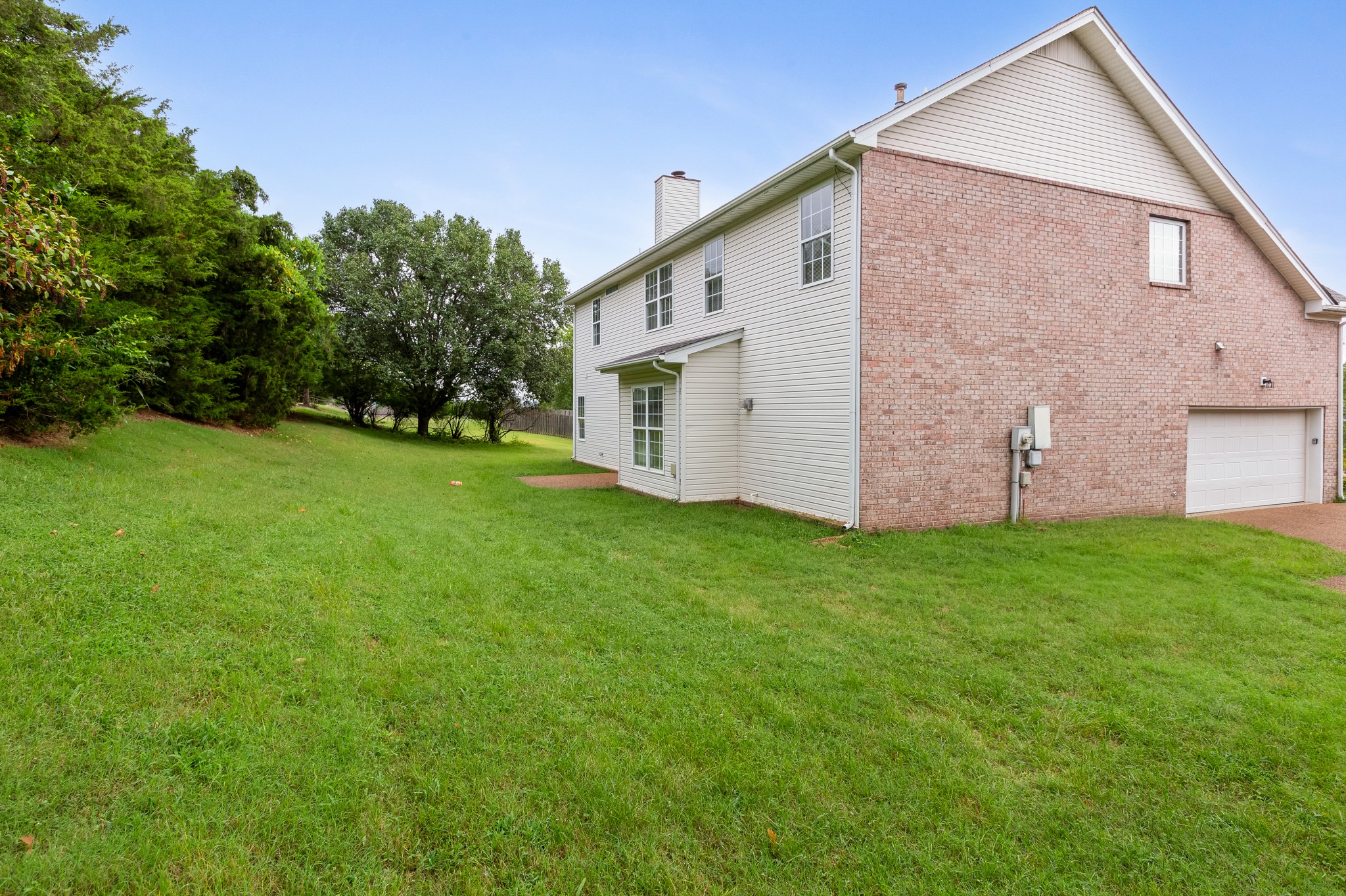 104 Camp Creek Ct, Hendersonville, TN 37075