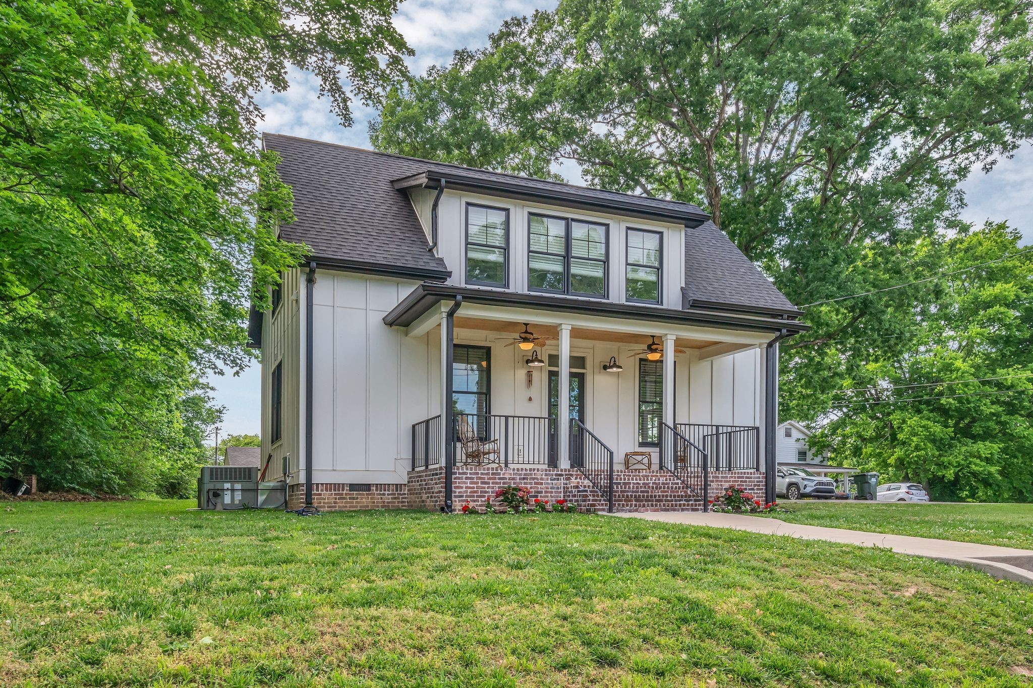 219 Mccreary Hts, Dickson, TN 37055