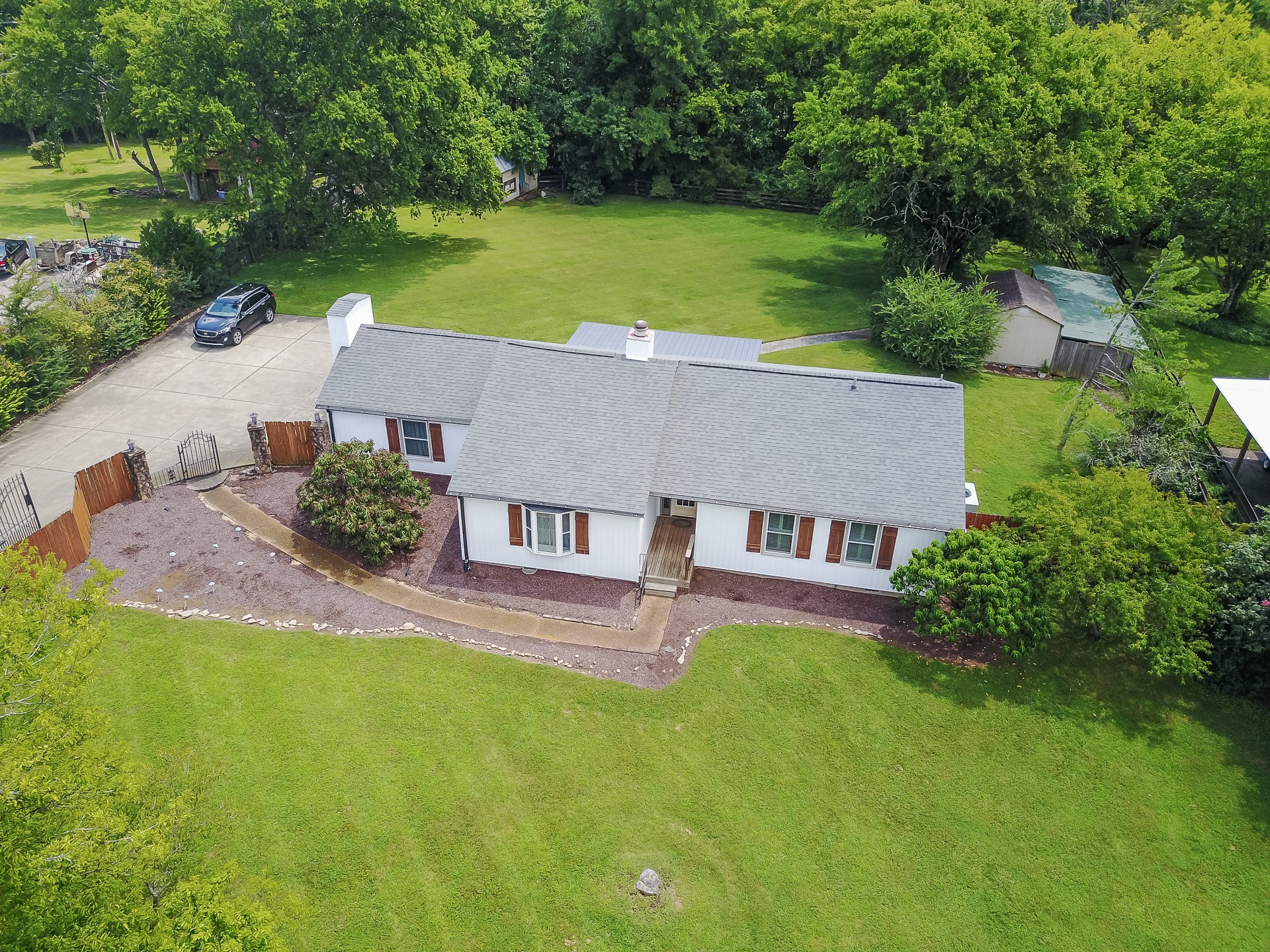 1751 Old Hillsboro Rd, Franklin, TN 37069