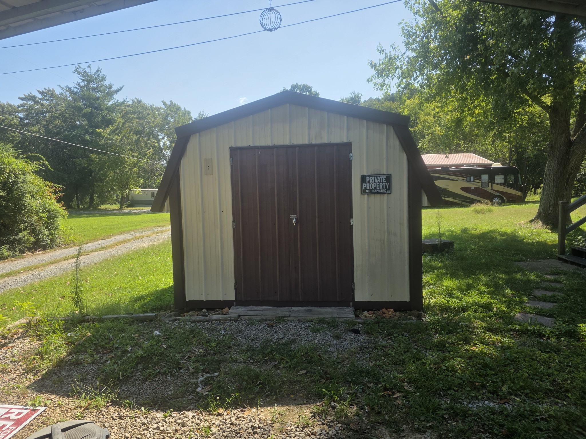 732 New Deal Potts Rd, Cottontown, TN 37048