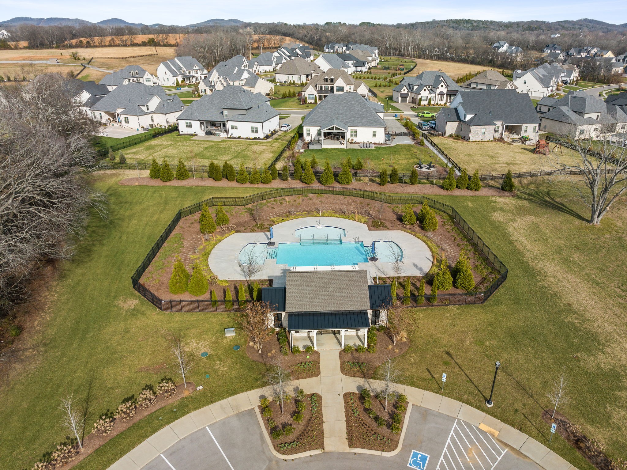 5816 Wagonvale Dr, Arrington, TN 37014