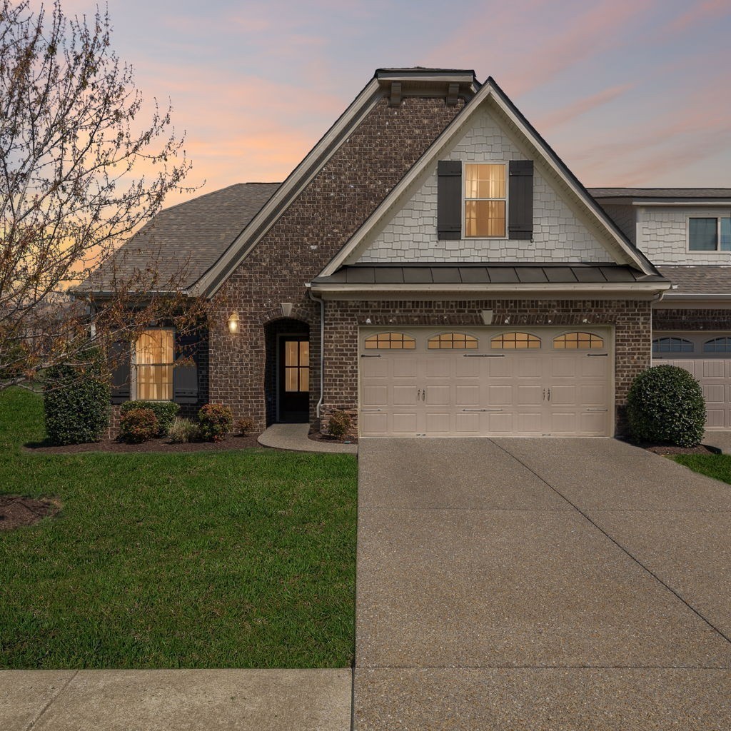 1034 Callaway Dr, Lebanon, TN 37087