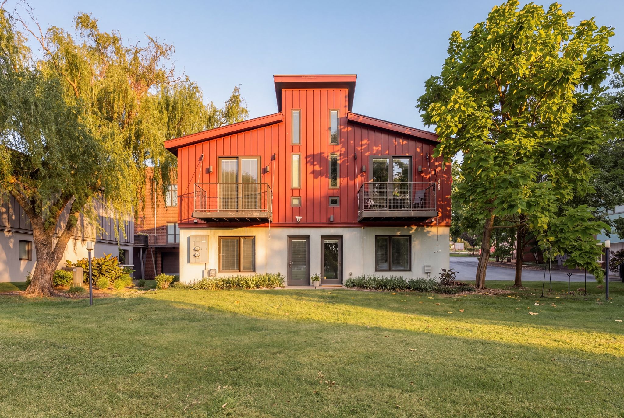 318 Van Buren St, Nashville, TN 37208
