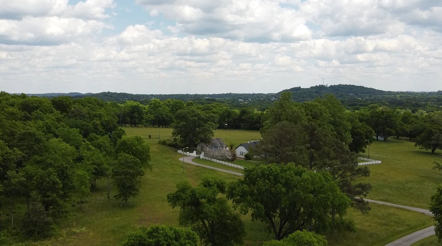 6218 Cayce Ln, Columbia, TN 38401