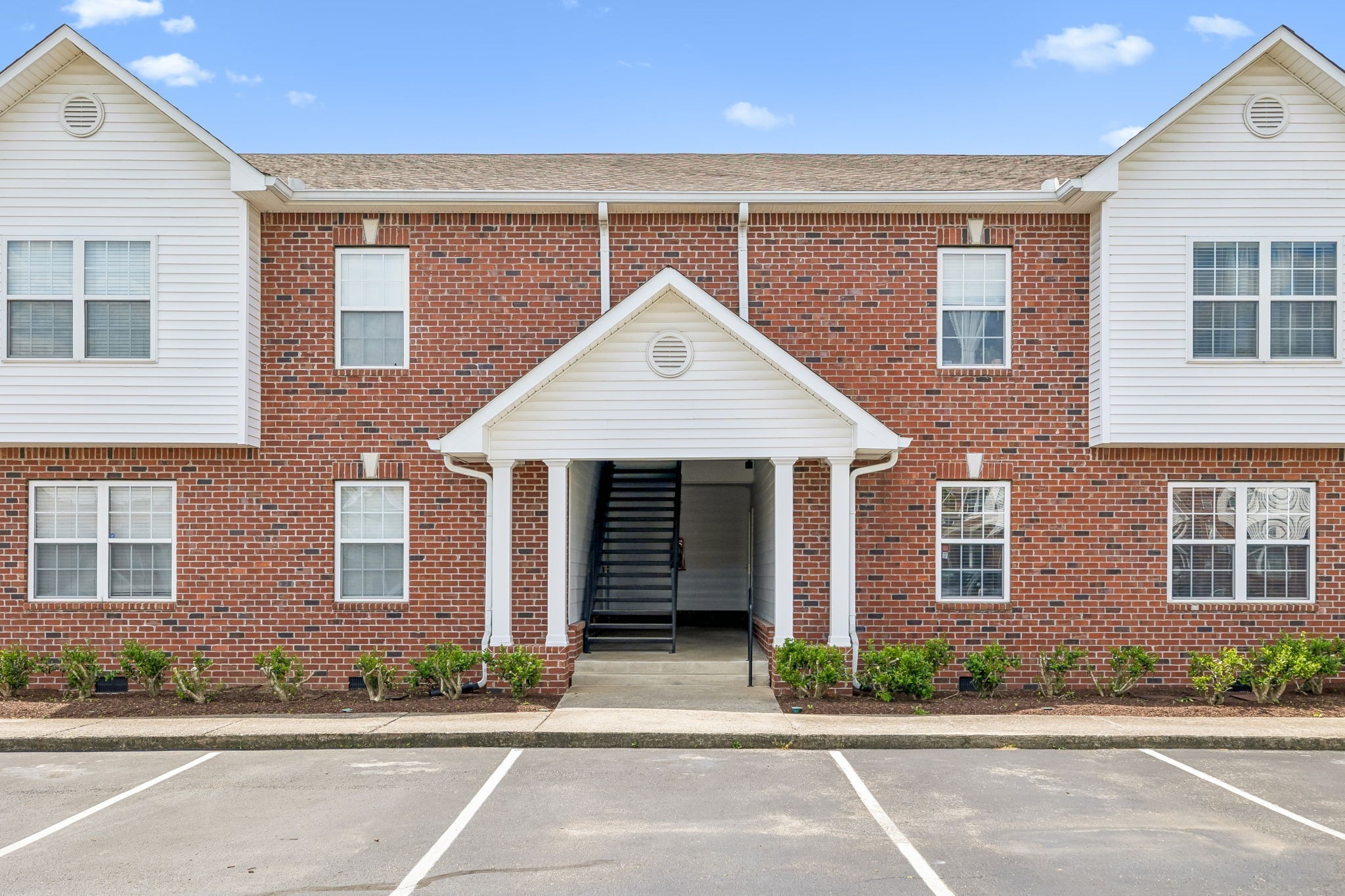 7470 Charlotte Pike #102, Nashville, TN 37209