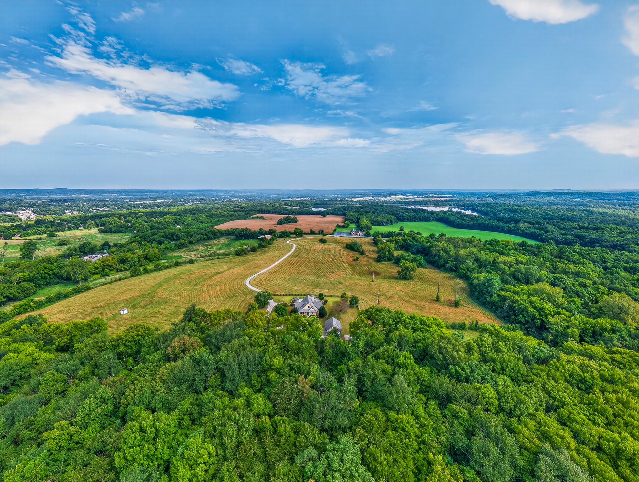 580 Southport Rd, Mount Pleasant, TN 38474