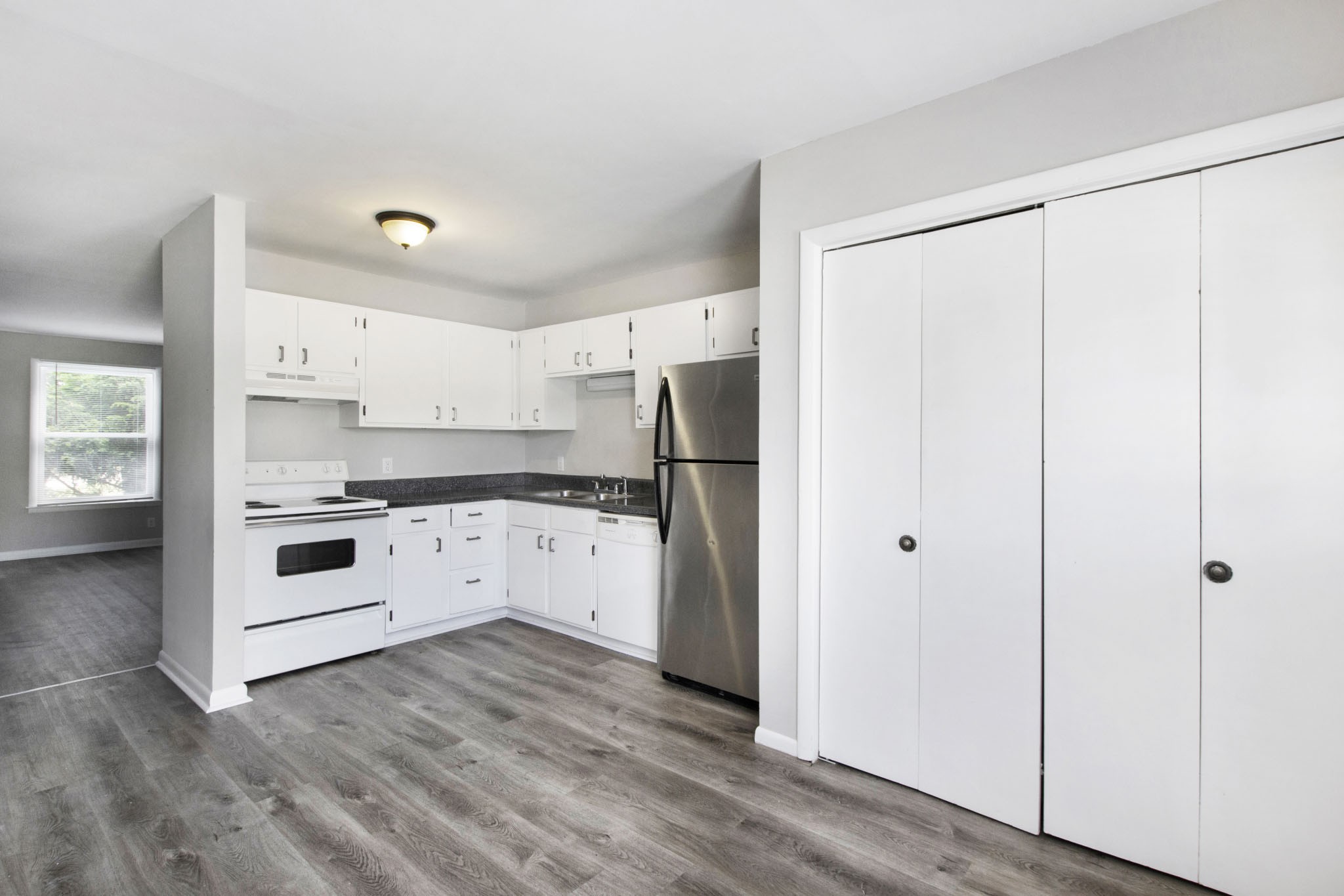1012 Hickory Hill Ln, Hermitage, TN 37076
