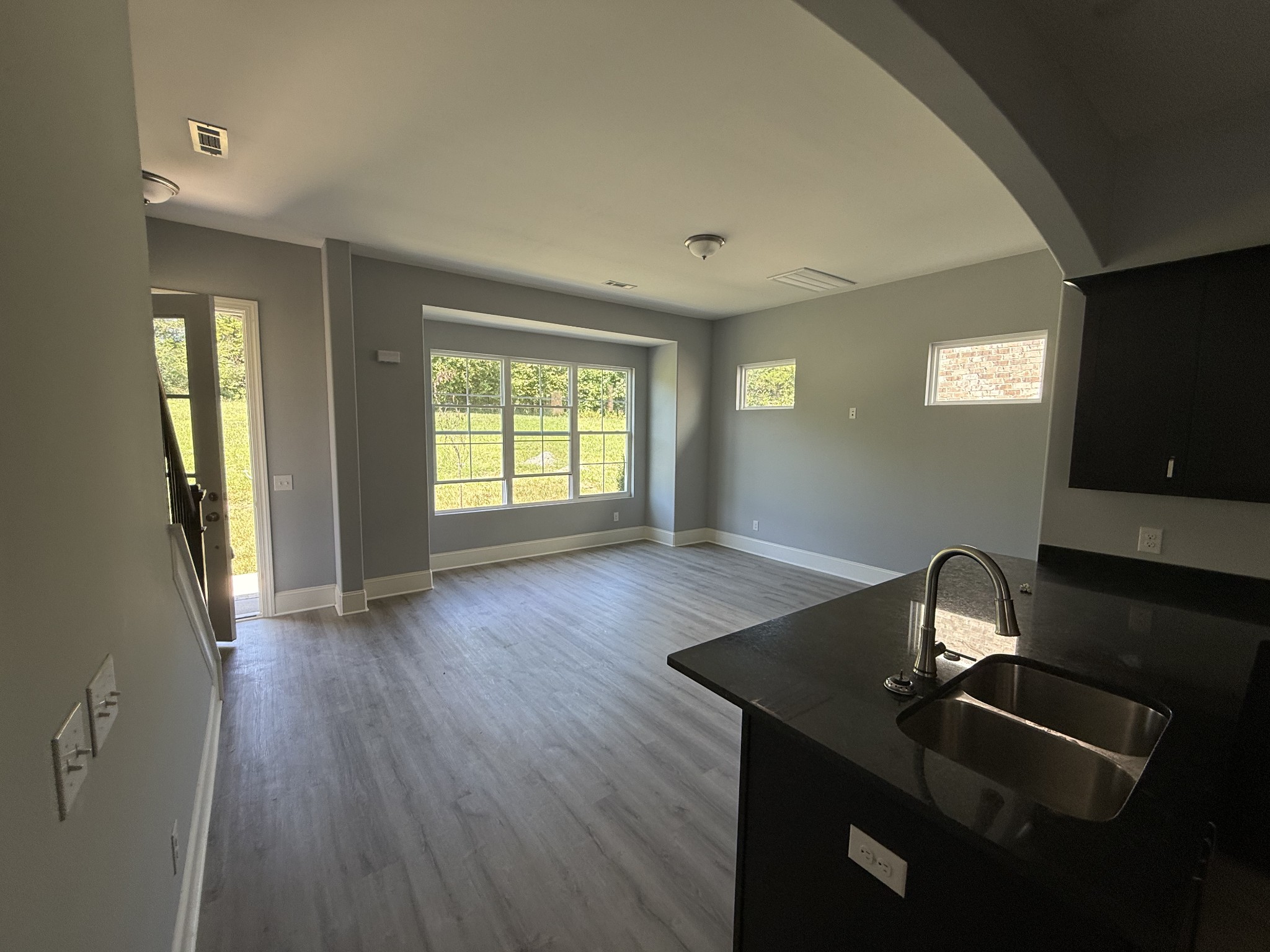 1113 Freeboard Aly, La Vergne, TN 37086