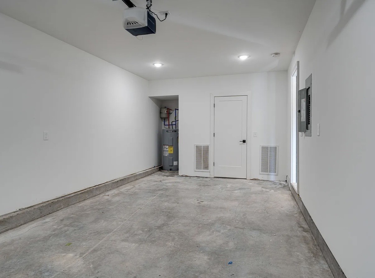 2005 Overby Rd, Nashville, TN 37207
