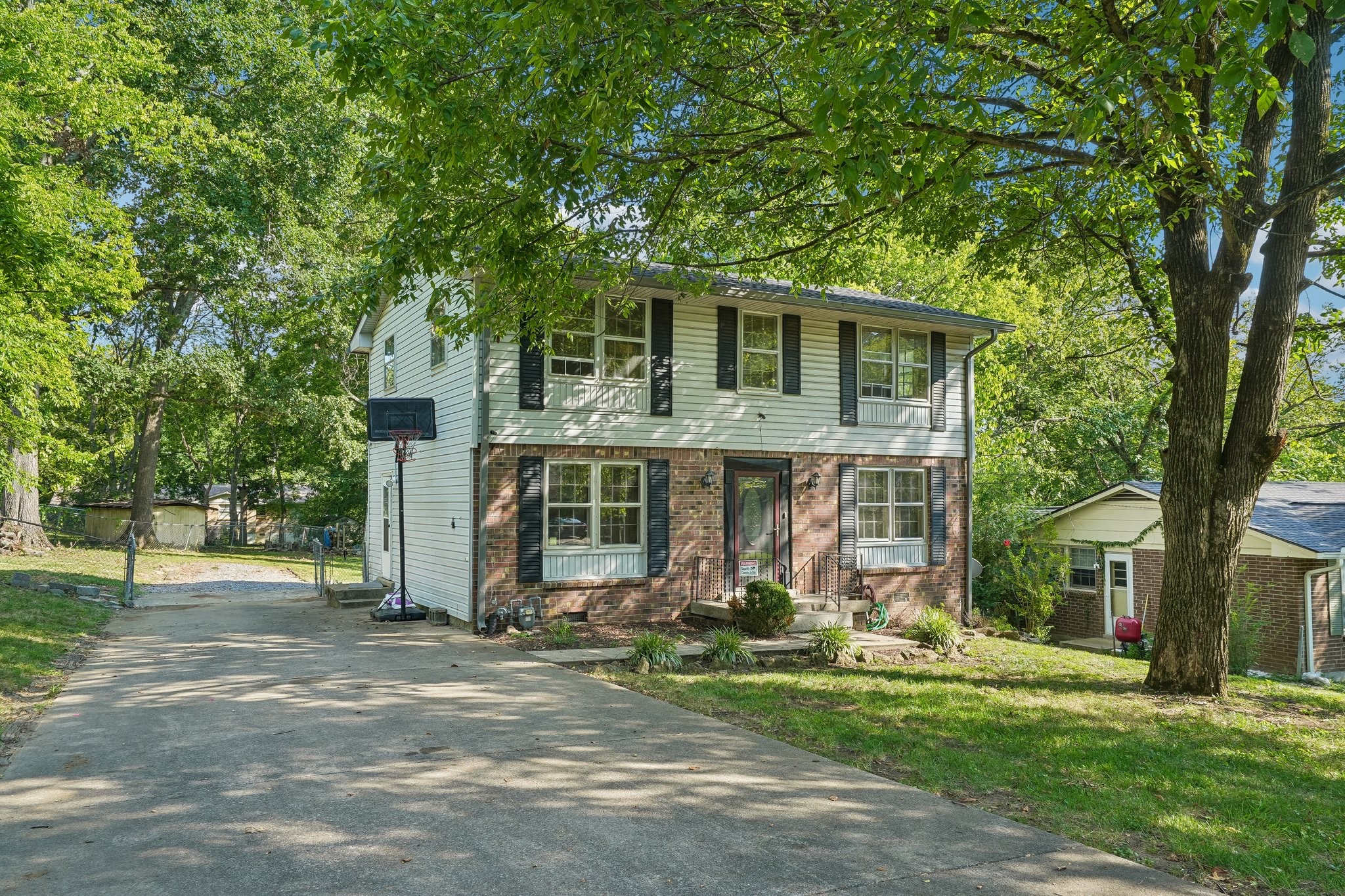 103 Mountainwood Dr, Hendersonville, TN 37075