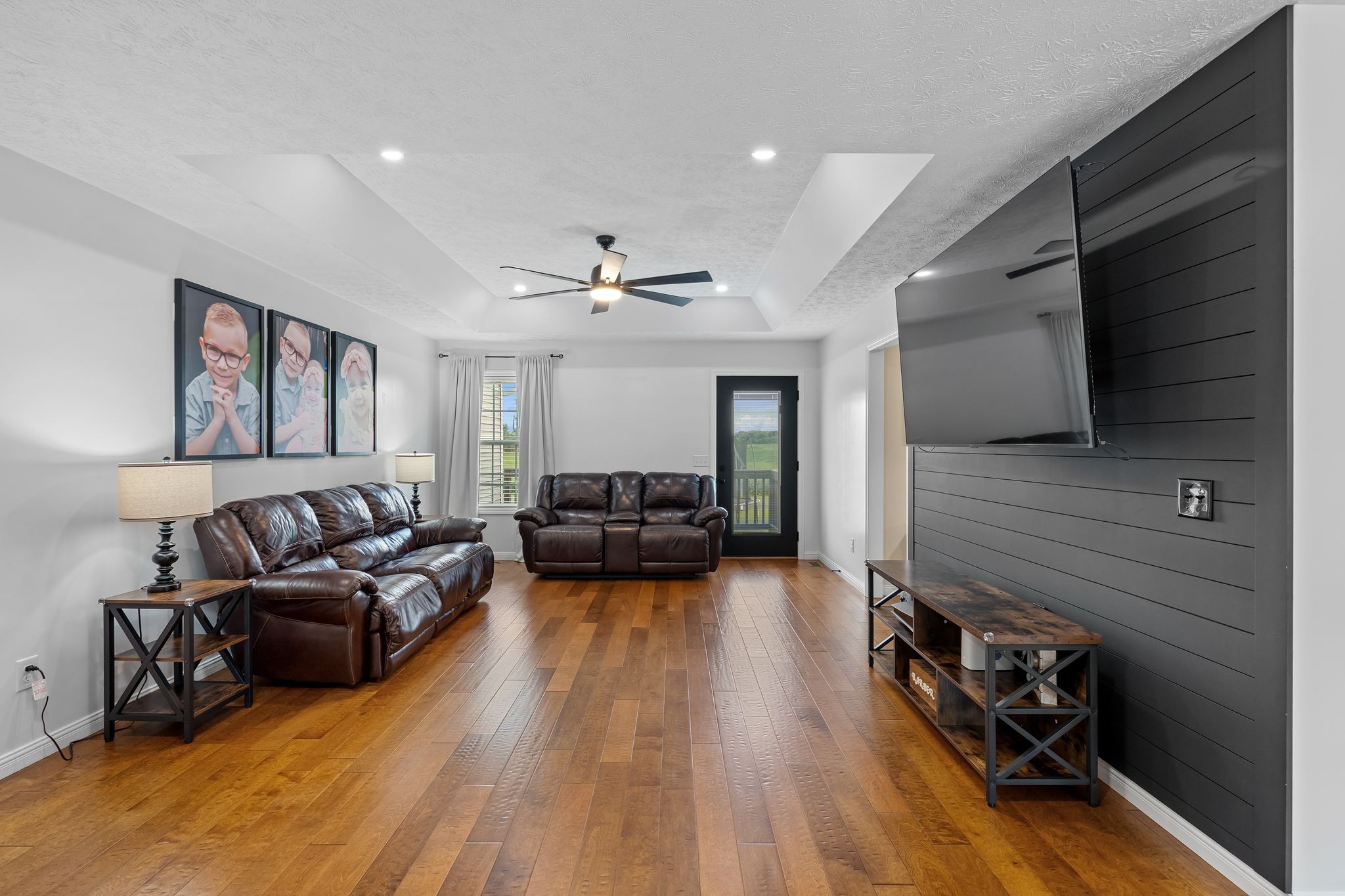 697 Portland Blvd, Portland, TN 37148